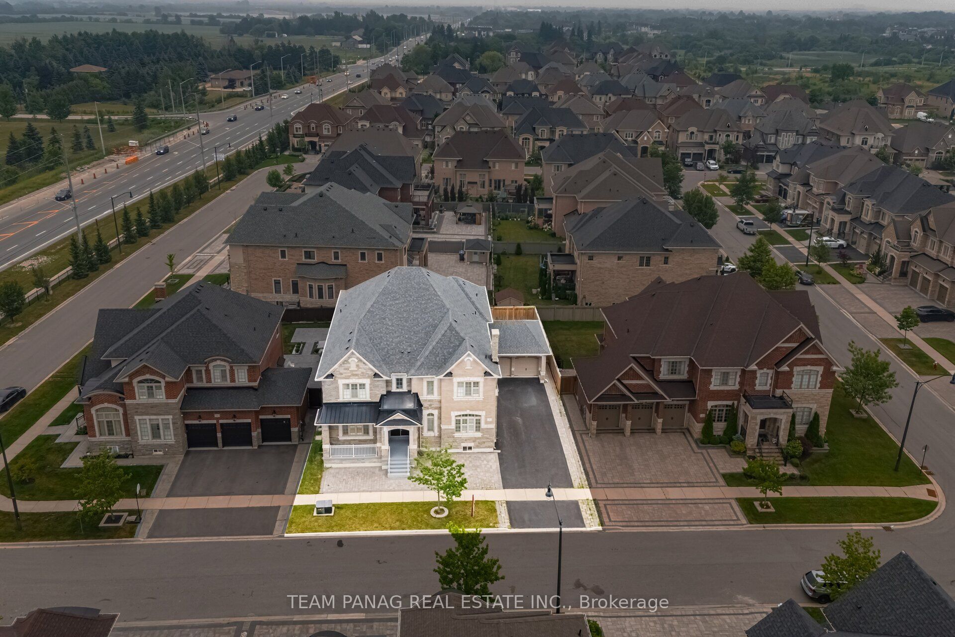 7 Balloon Crescent Property Photo 2