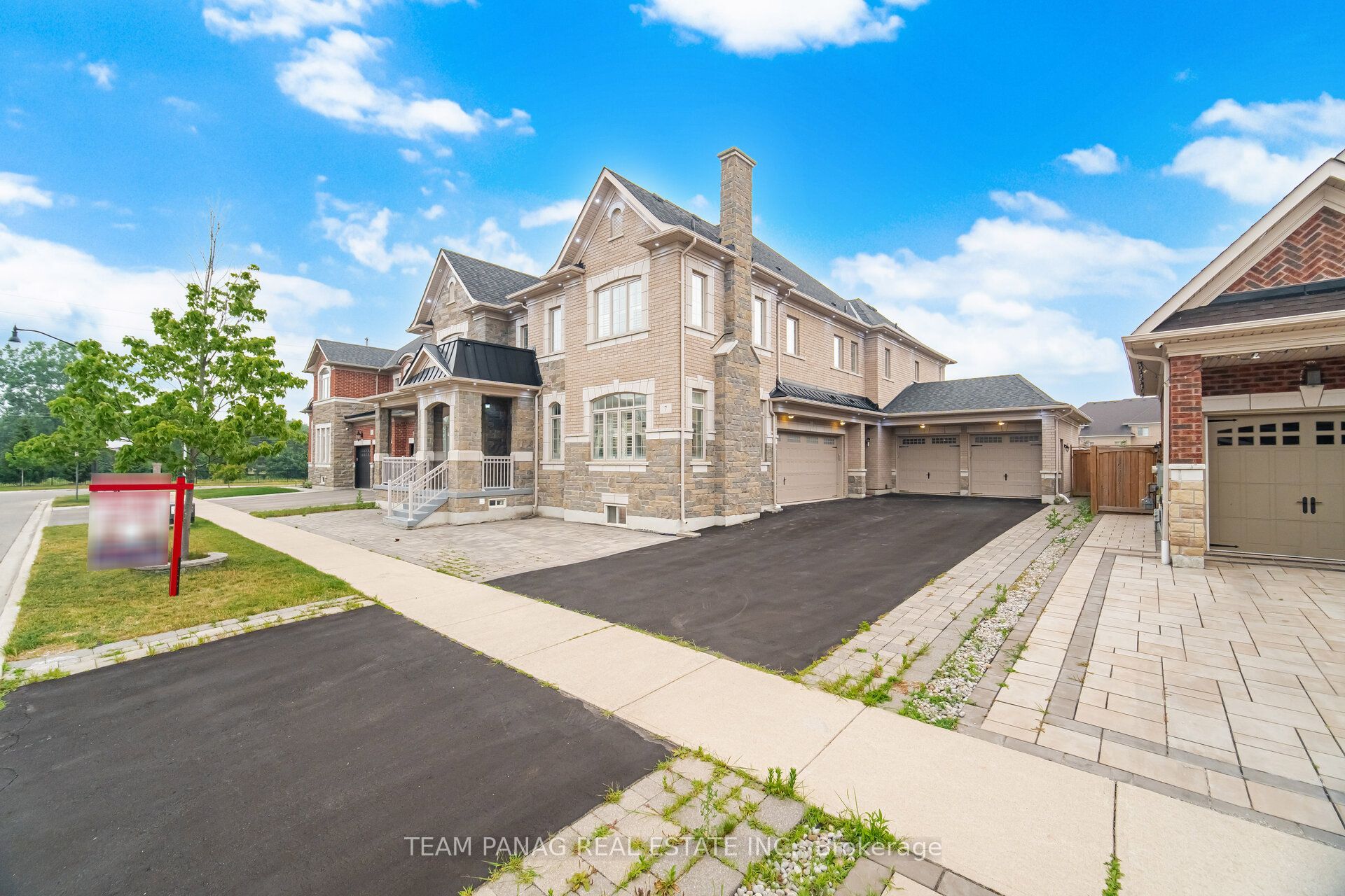 7 Balloon Crescent Property Photo 4