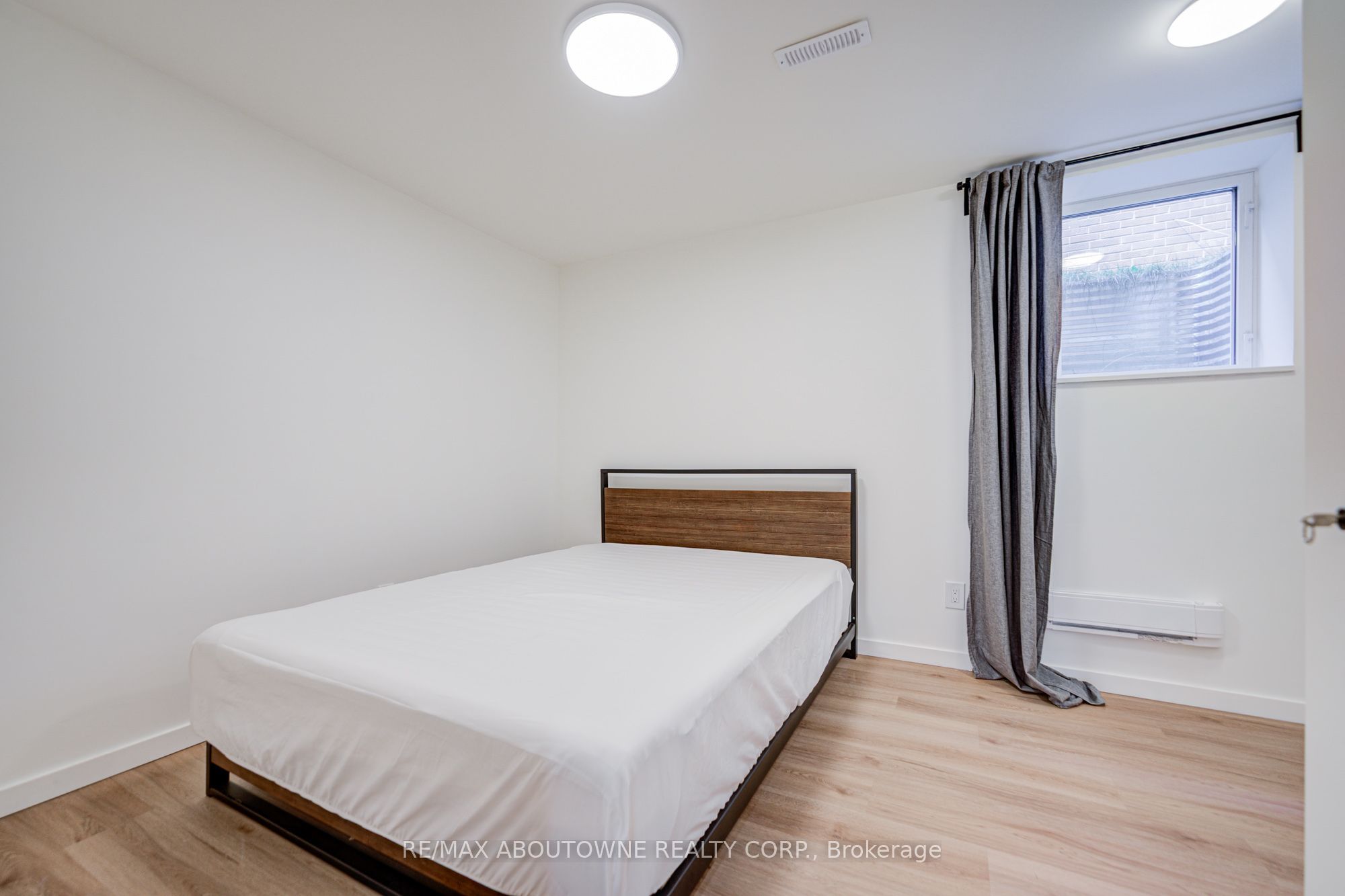 1108 Notley Crescent Lower Property Photo 26