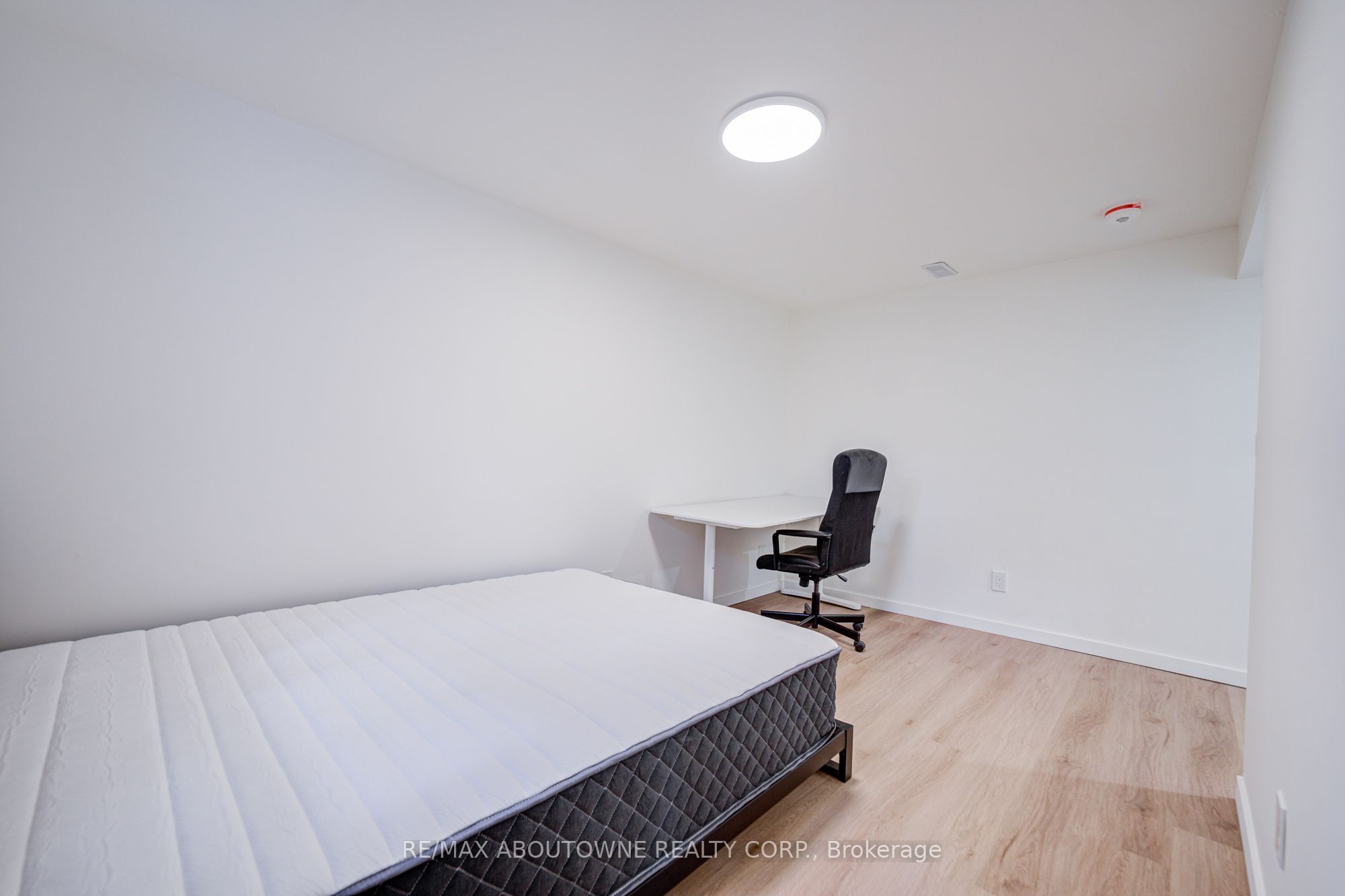 1108 Notley Crescent Lower Property Photo 36