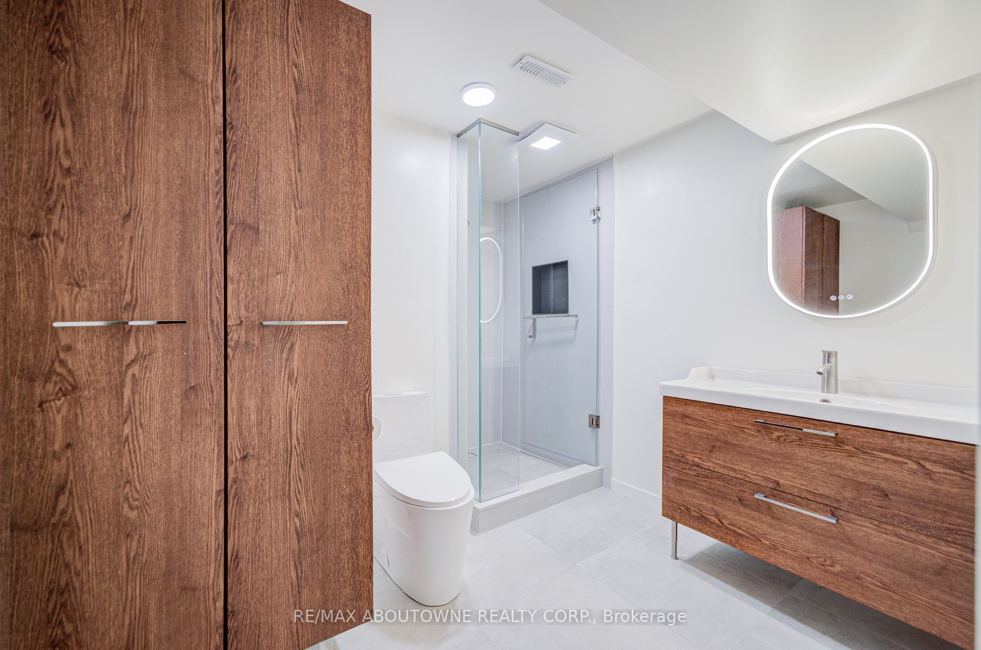 1108 Notley Crescent Lower Property Photo 41