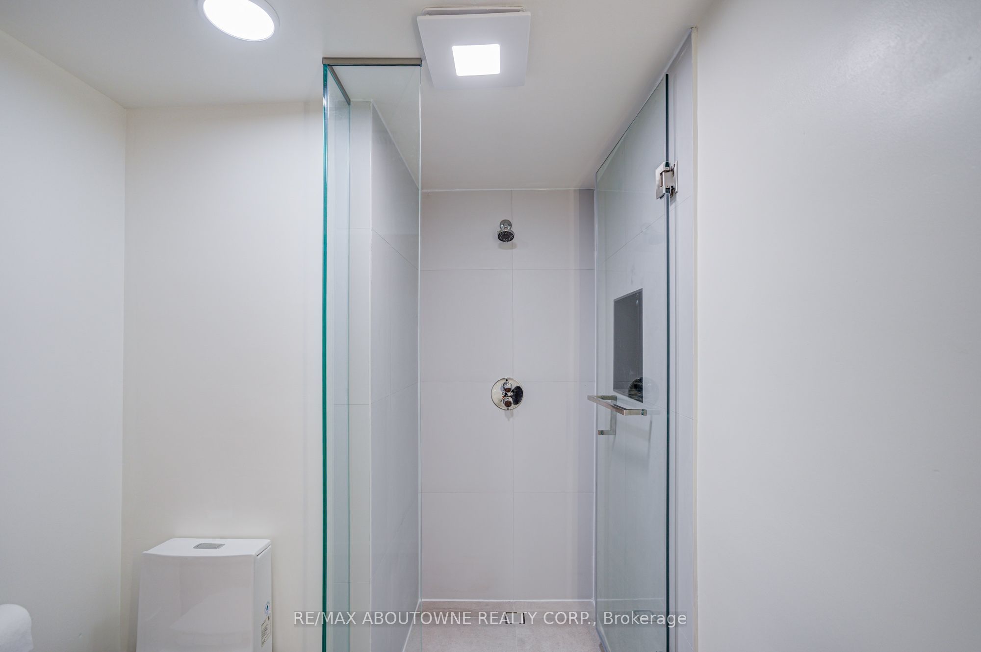 1108 Notley Crescent Lower Property Photo 42