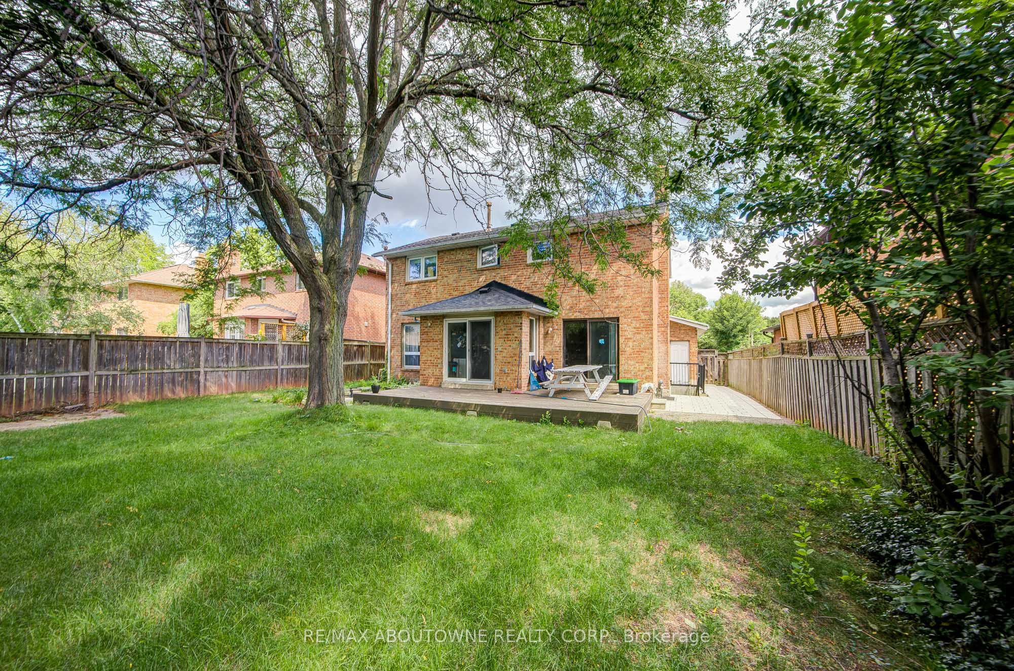 1108 Notley Crescent Lower Property Photo 44