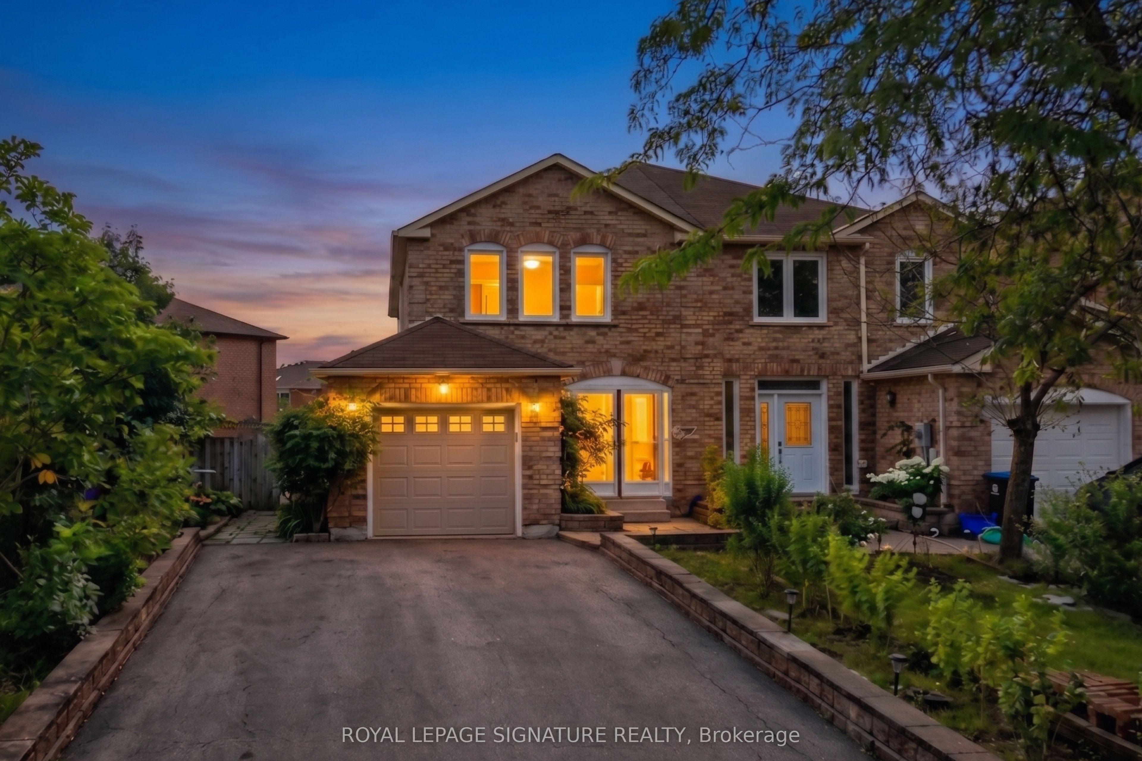352 Assiniboine Trail Property Photo 1