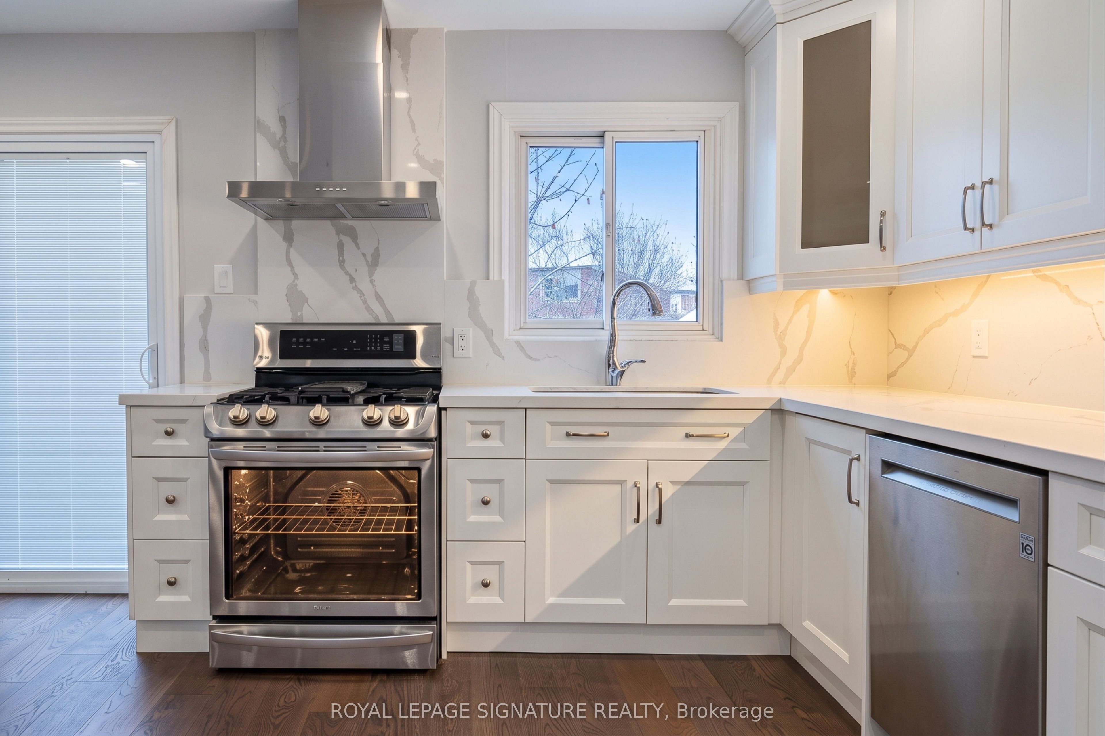 352 Assiniboine Trail Property Photo 4