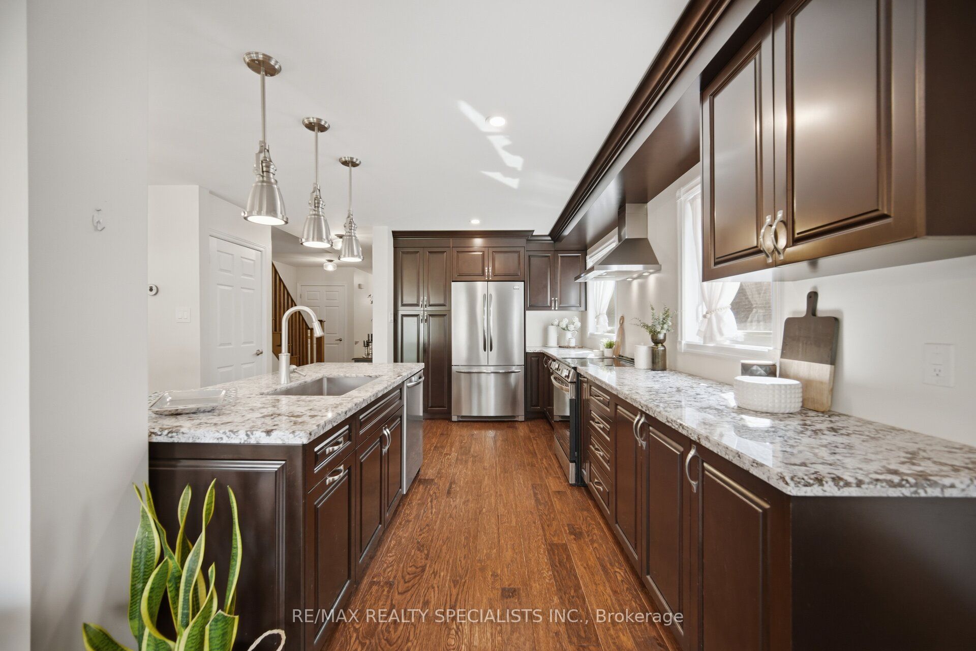 1106 Highgate Place Property Photo 5