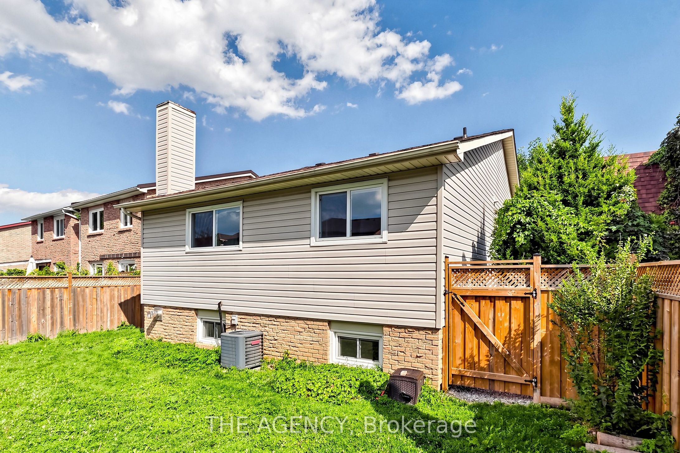 2774 Quill Crescent Upper Property Photo 26