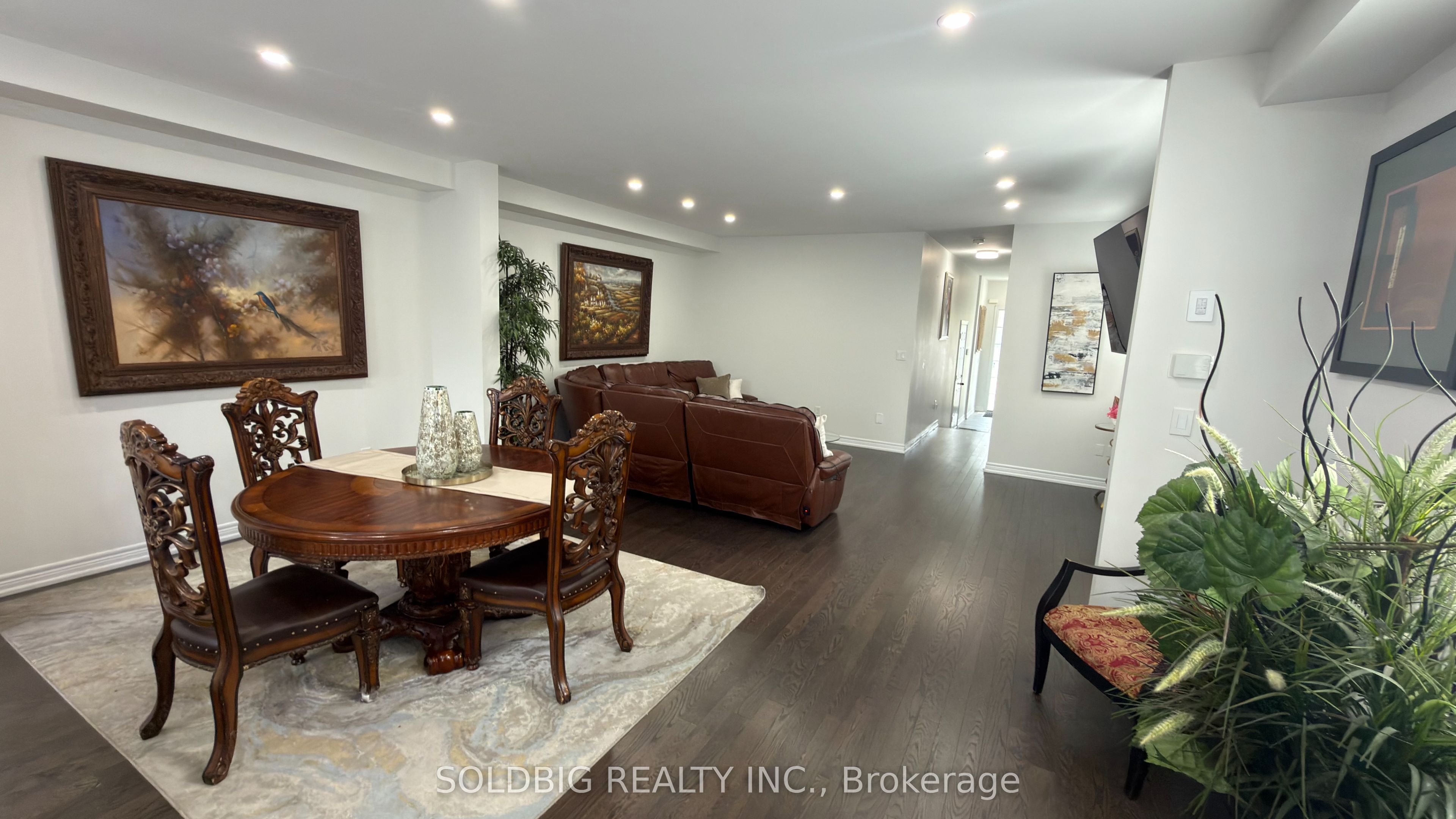 1265 Chee Chee Landing Property Photo 6