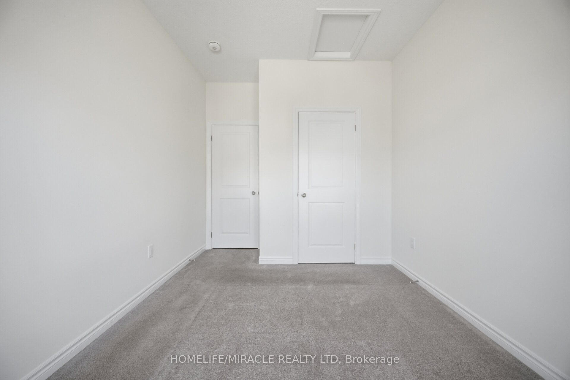 19 Donald Ficht Crescent Property Photo 28