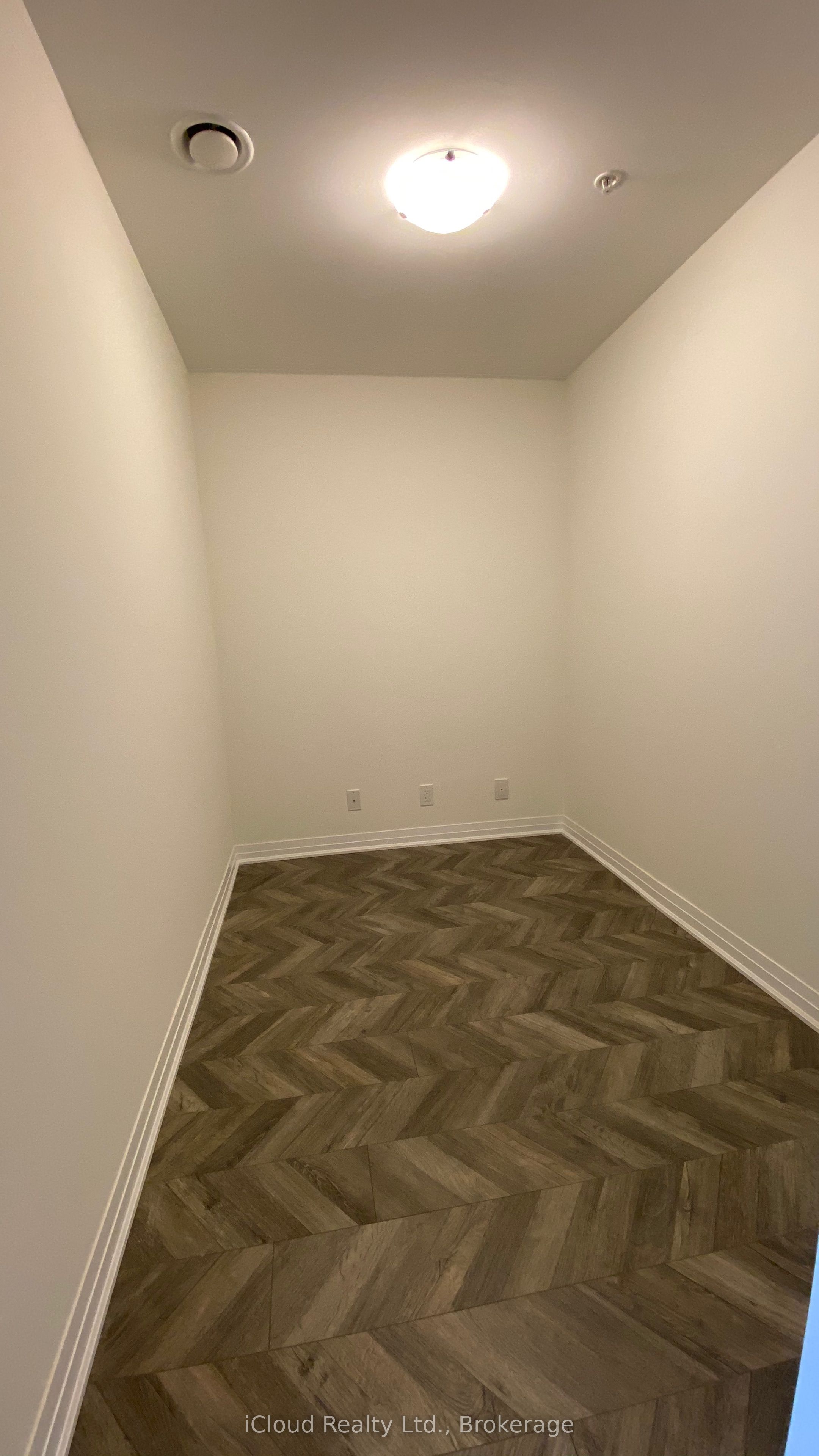 1105 Leger Way 625 Property Photo 19