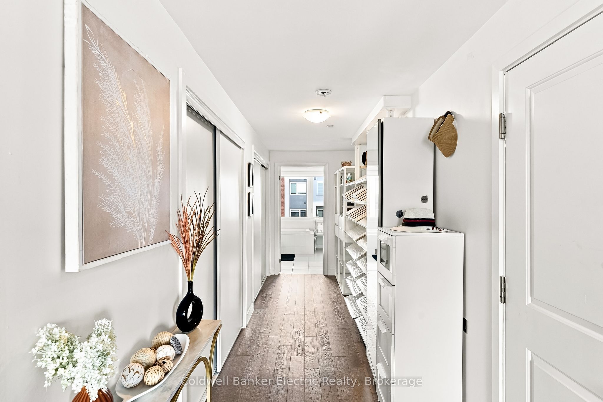 42 William Duncan Road Property Photo 29