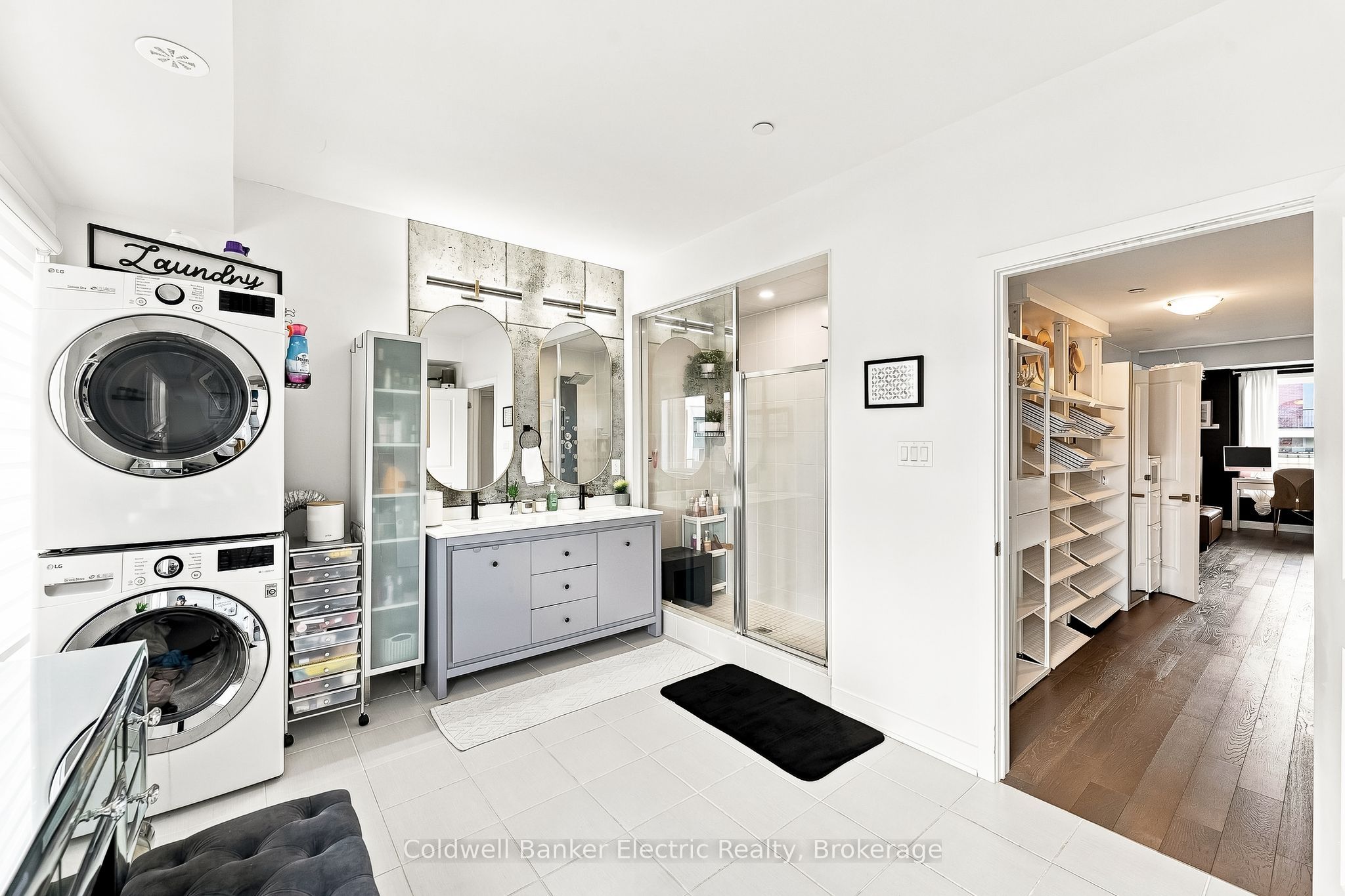 42 William Duncan Road Property Photo 31