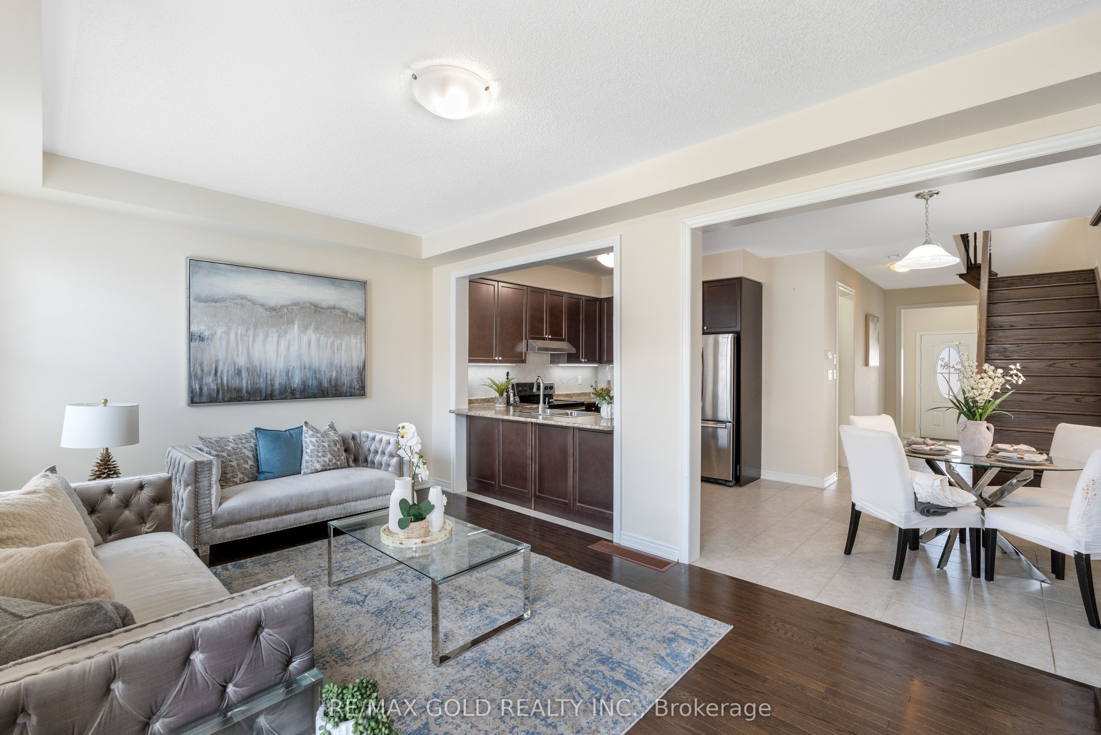 15 Antibes Drive Property Photo 8
