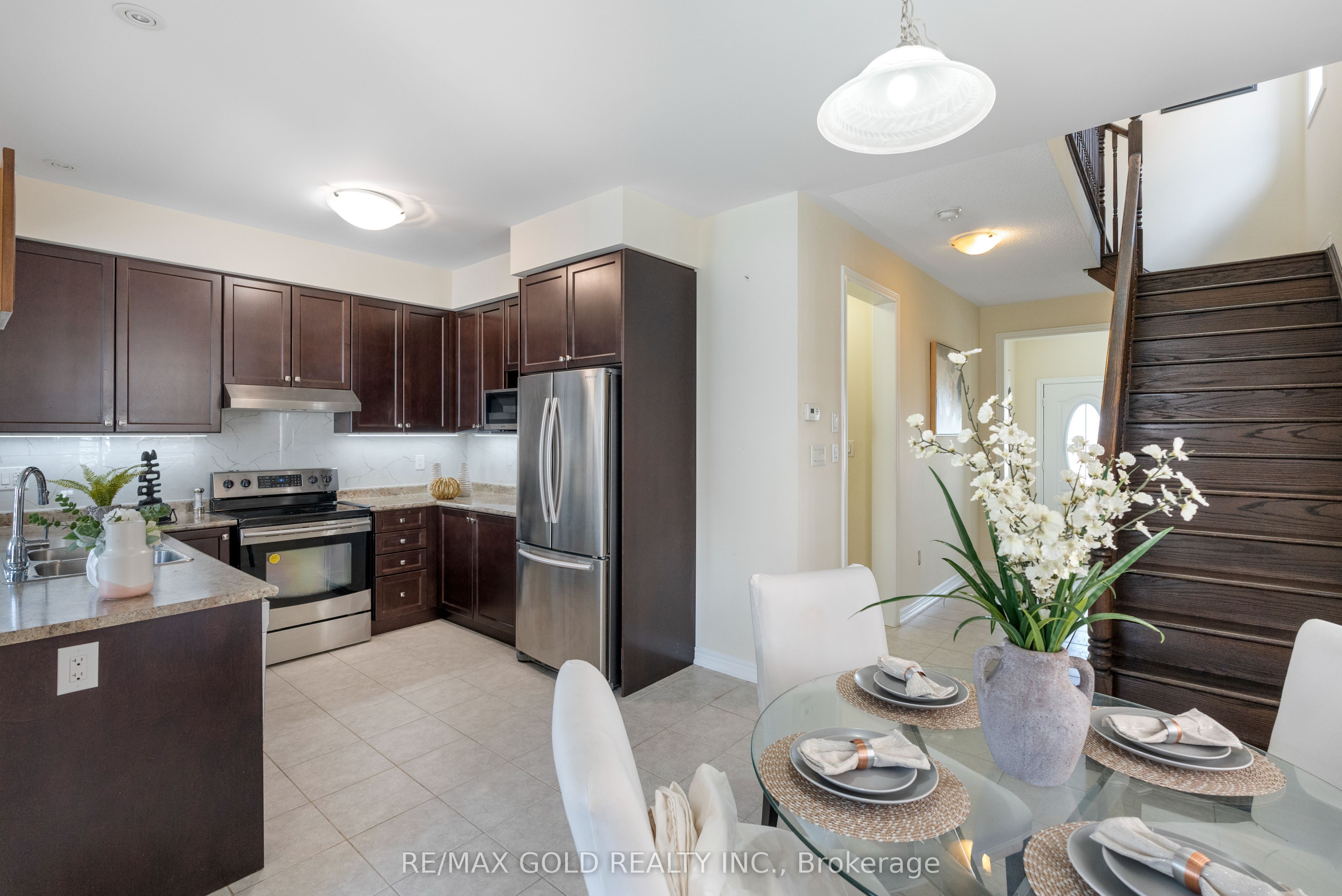15 Antibes Drive Property Photo 12