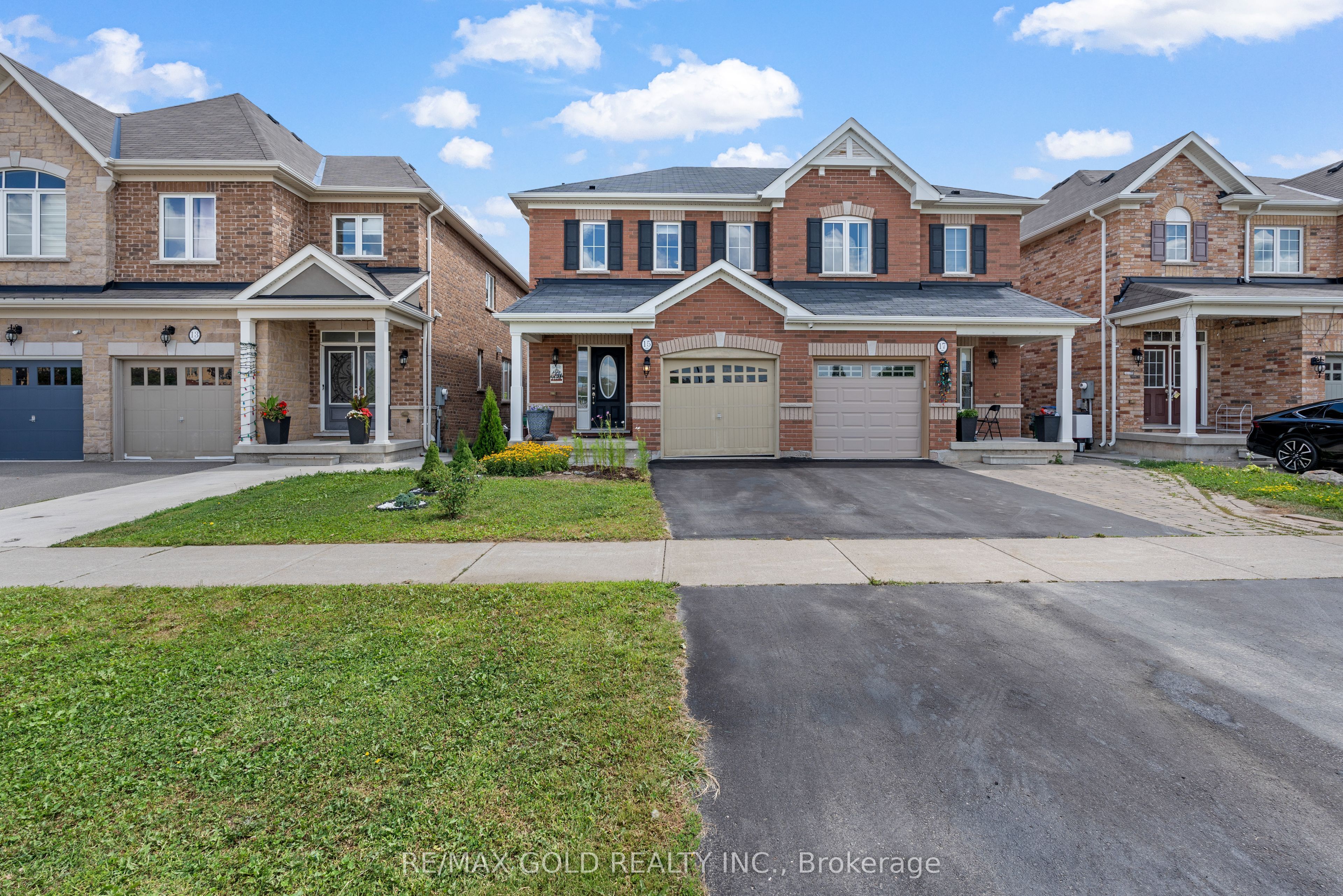 15 Antibes Drive Property Photo 31