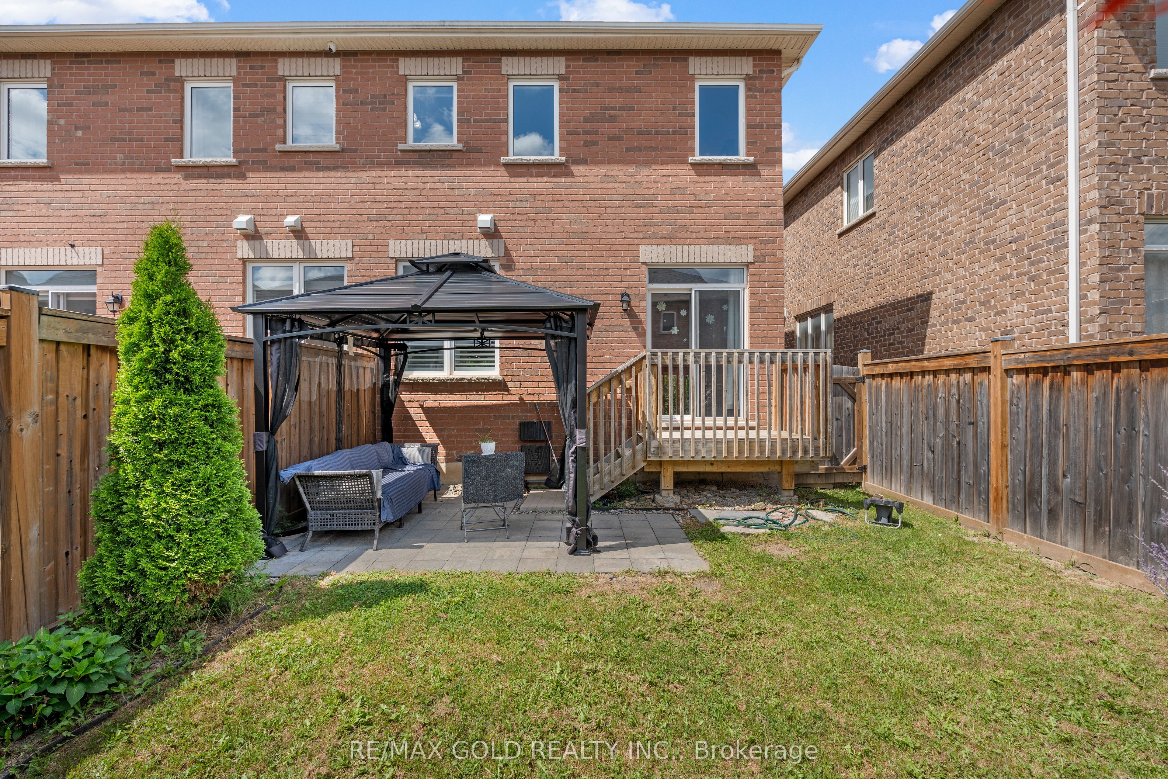 15 Antibes Drive Property Photo 32