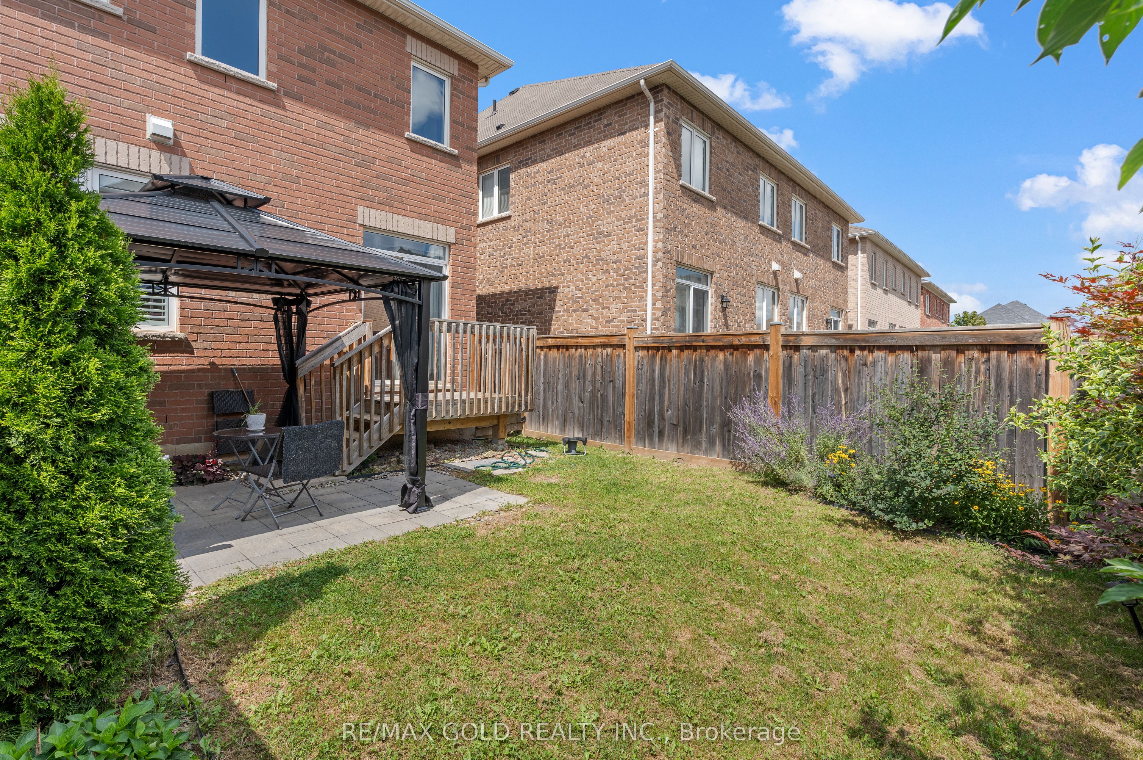 15 Antibes Drive Property Photo 33