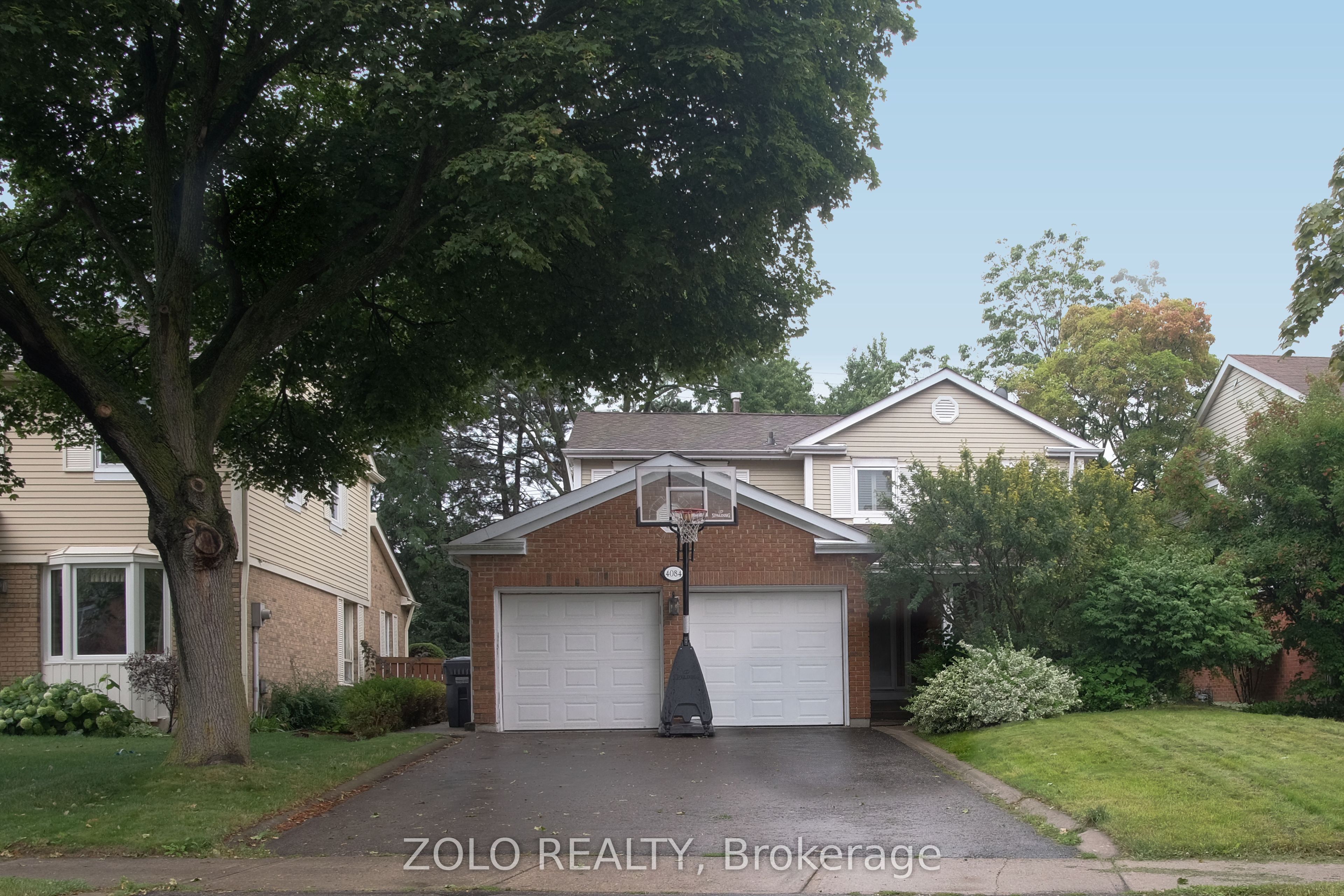 4084 Rolling Valley Drive Property Photo 1
