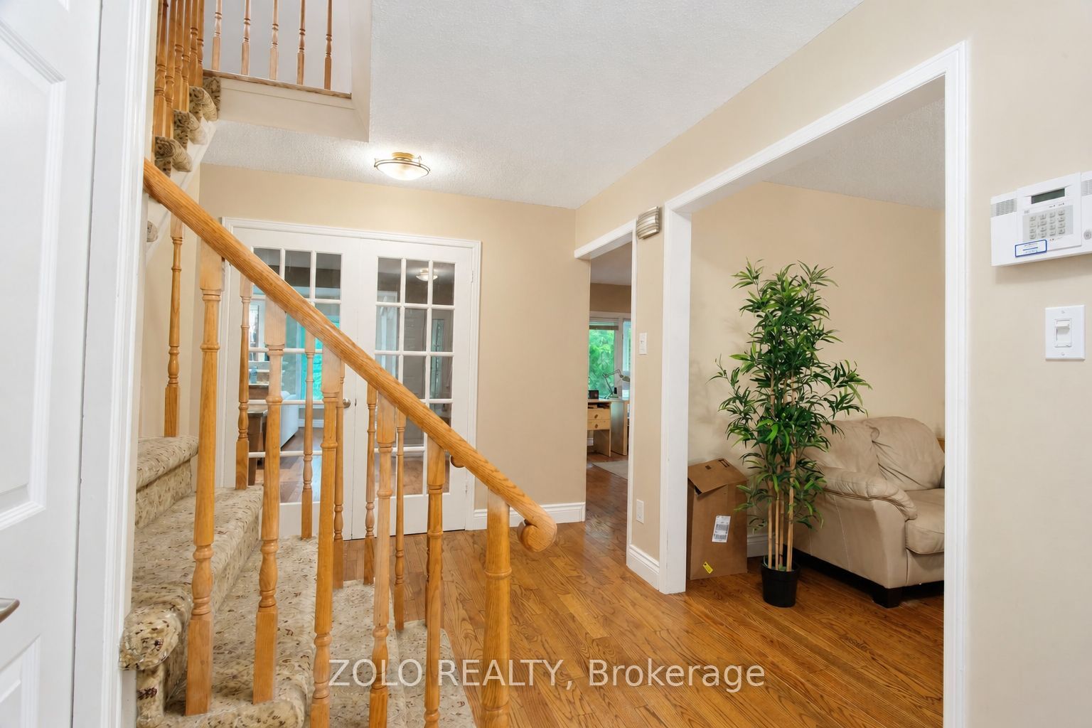 4084 Rolling Valley Drive Property Photo 2