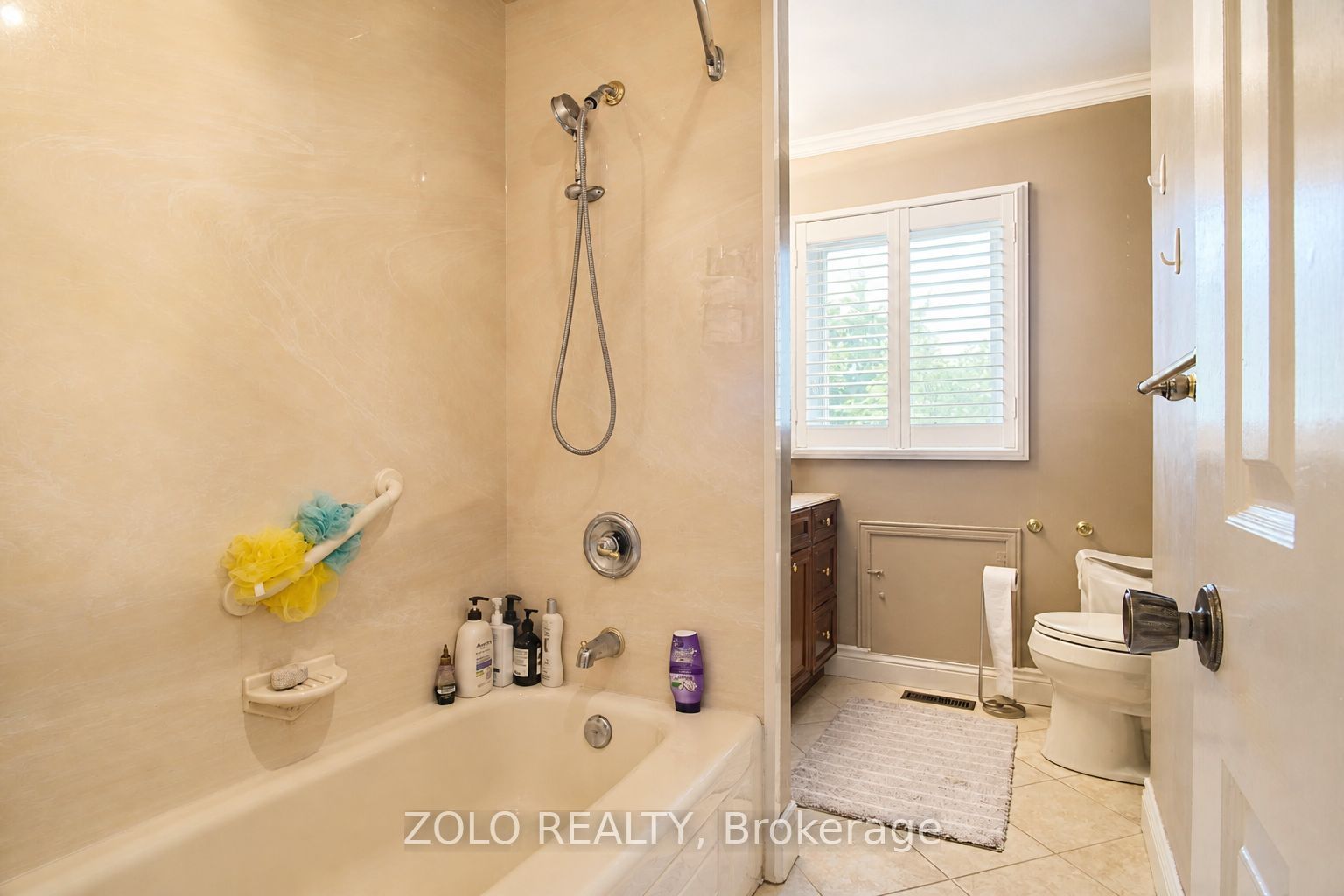 4084 Rolling Valley Drive Property Photo 16