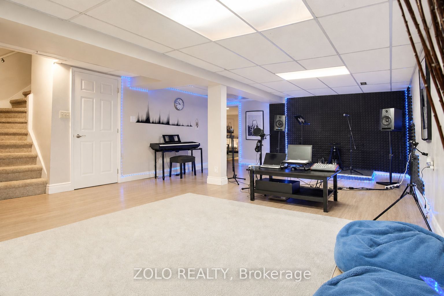 4084 Rolling Valley Drive Property Photo 21