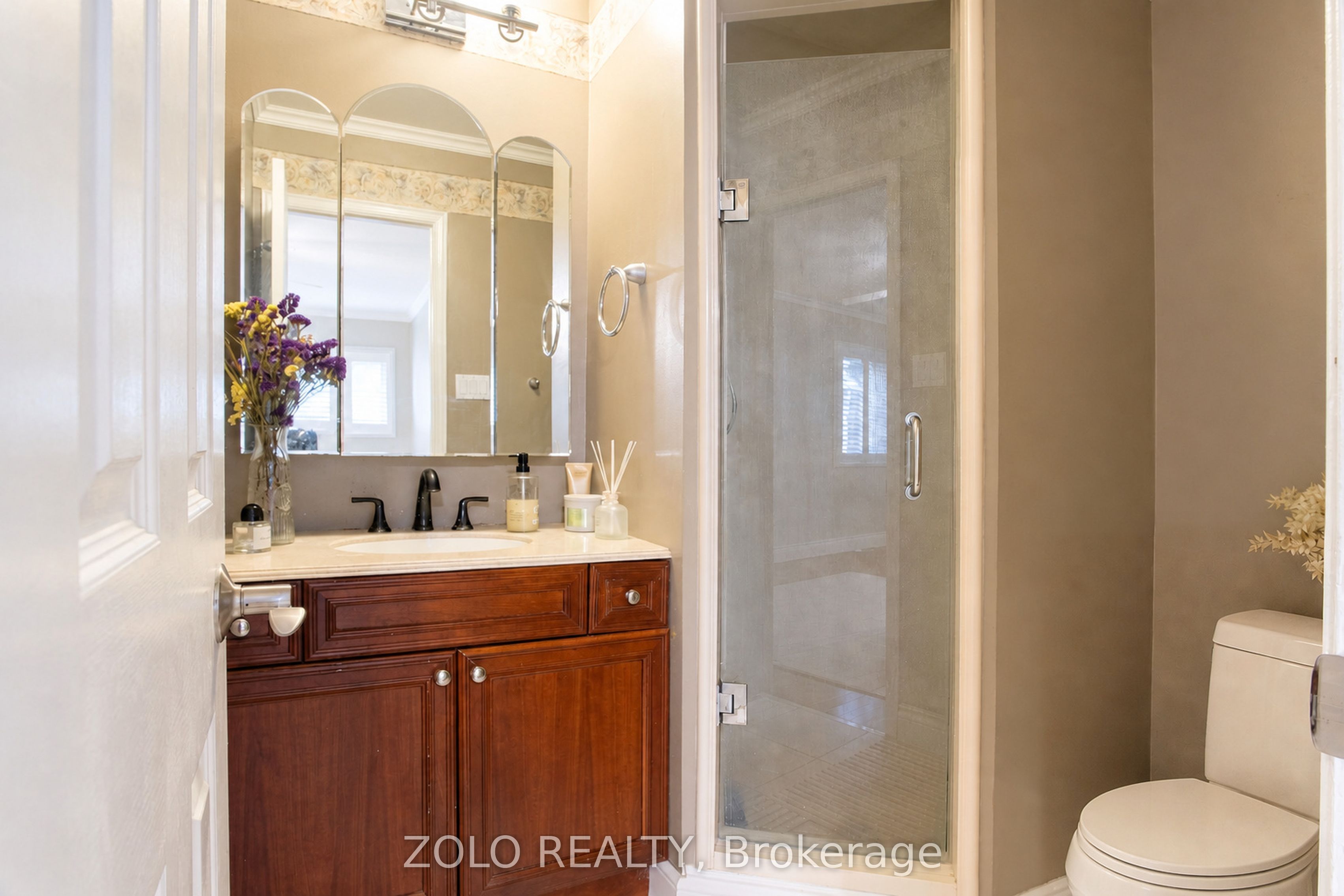 4084 Rolling Valley Drive Property Photo 27