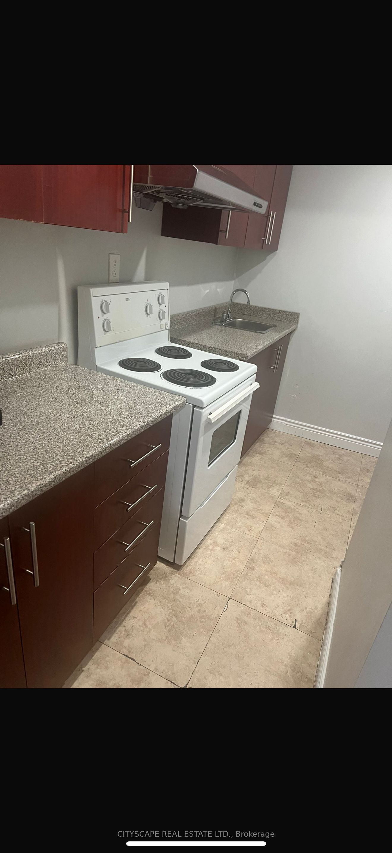139 Ecclestone Drive Property Photo 3