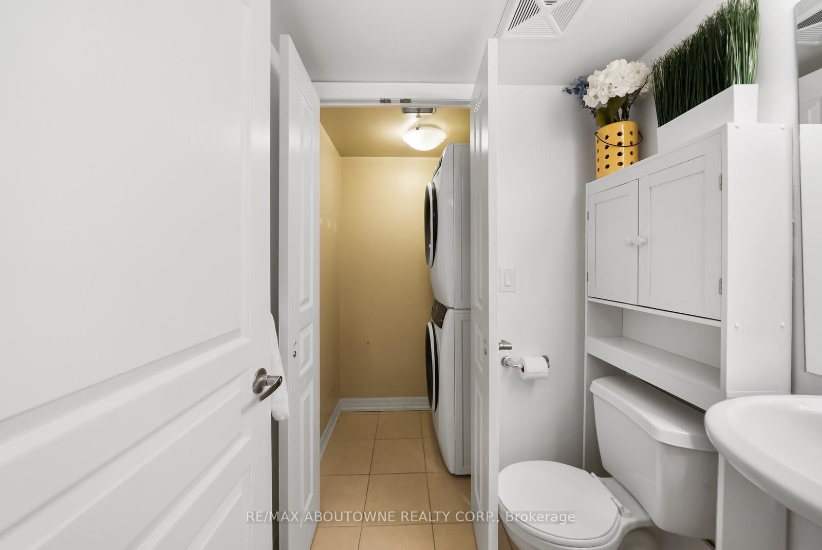 1940 Ironstone Drive 808 Property Photo 25