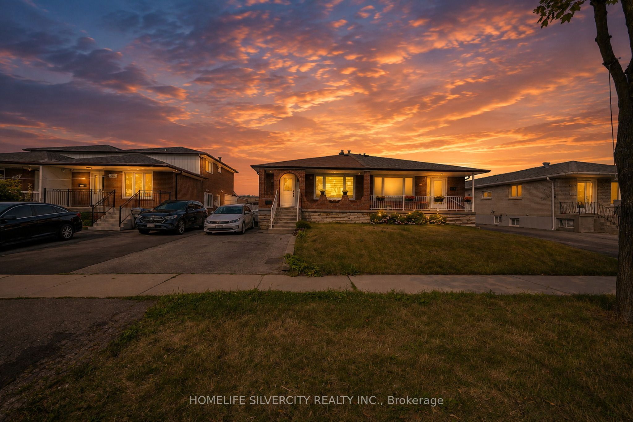 3669 Corliss Crescent Property Photo 4