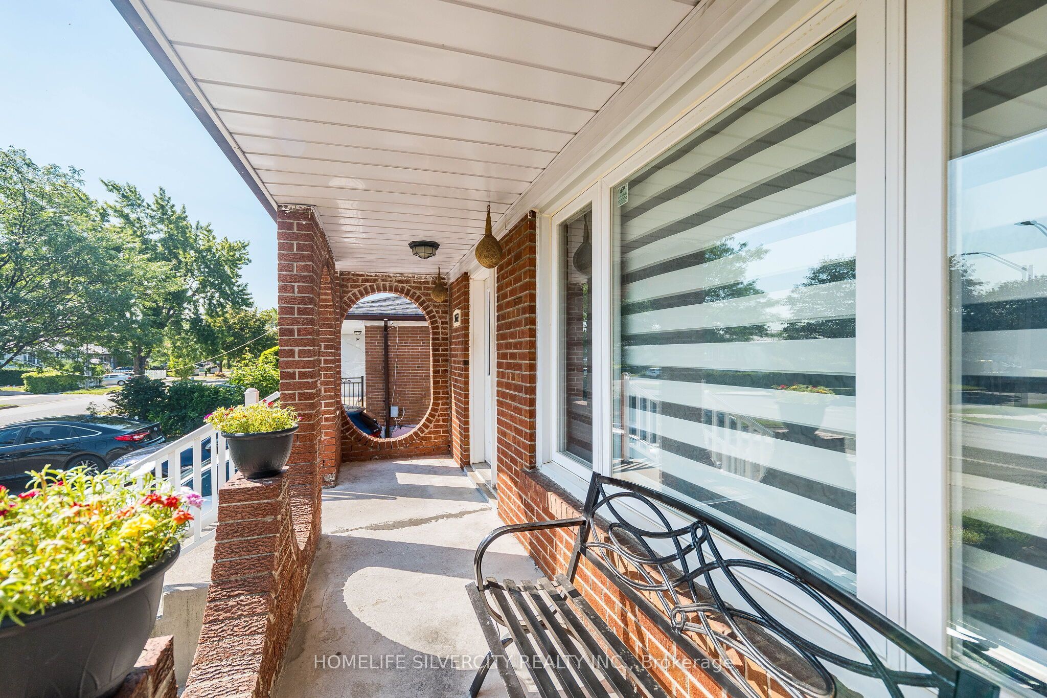 3669 Corliss Crescent Property Photo 8