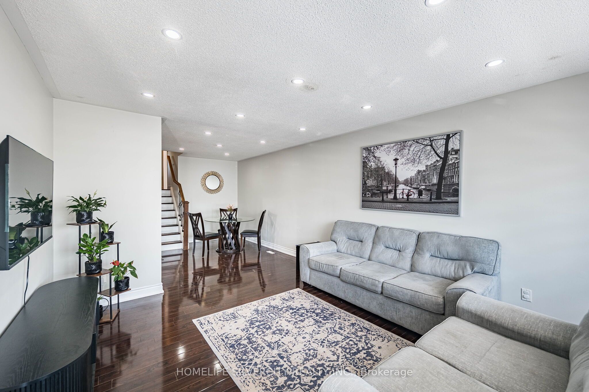 3669 Corliss Crescent Property Photo 12