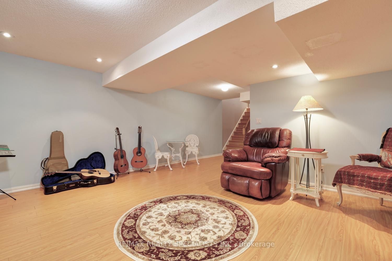 2401 Fifth Line W 8 Property Photo 28