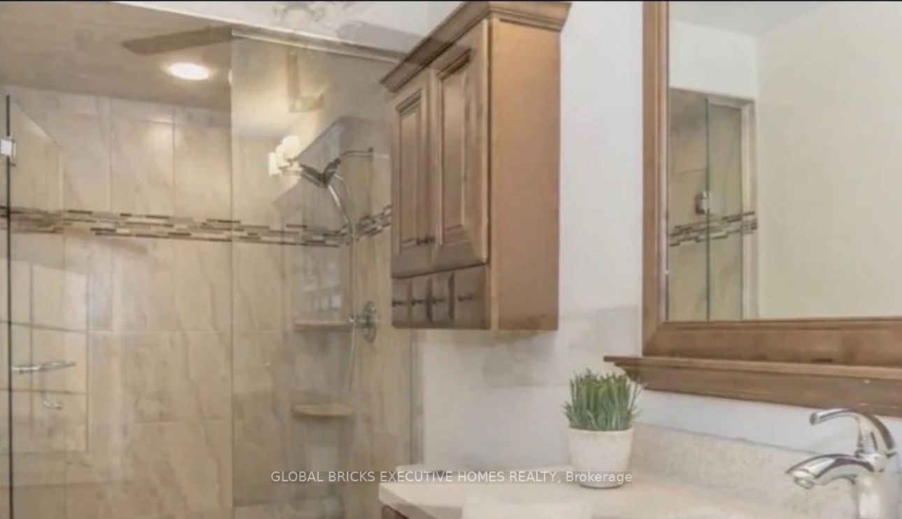 5847 Summerside Drive Property Photo 17