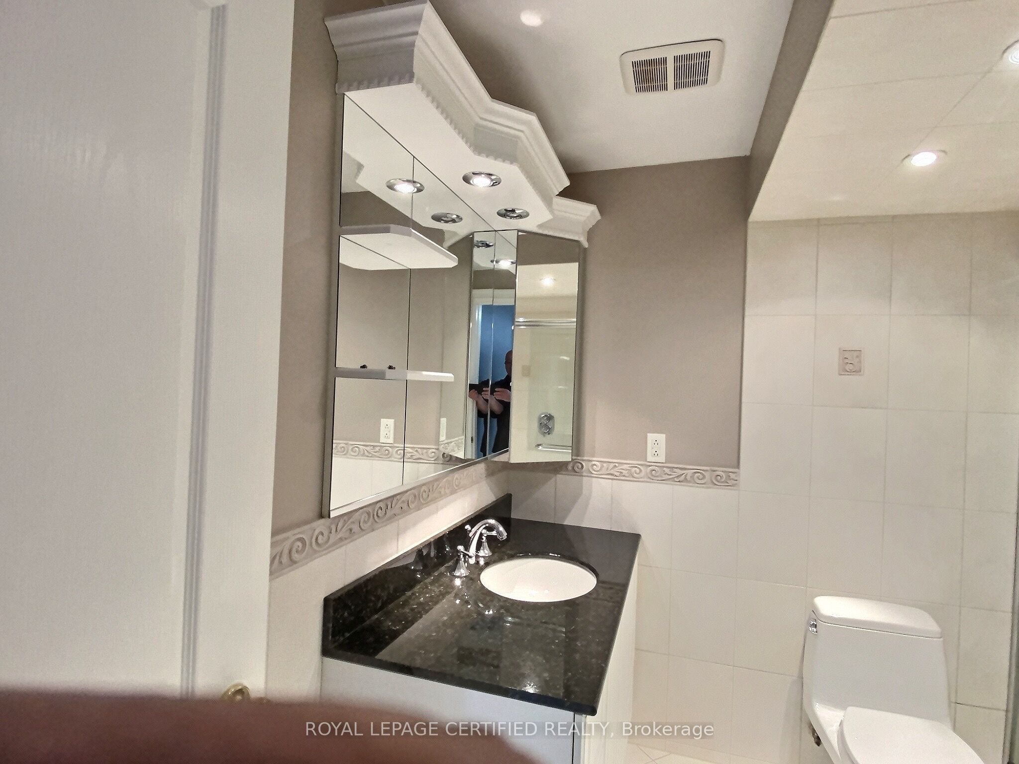 3845 Brinwood Gate W Property Photo 19