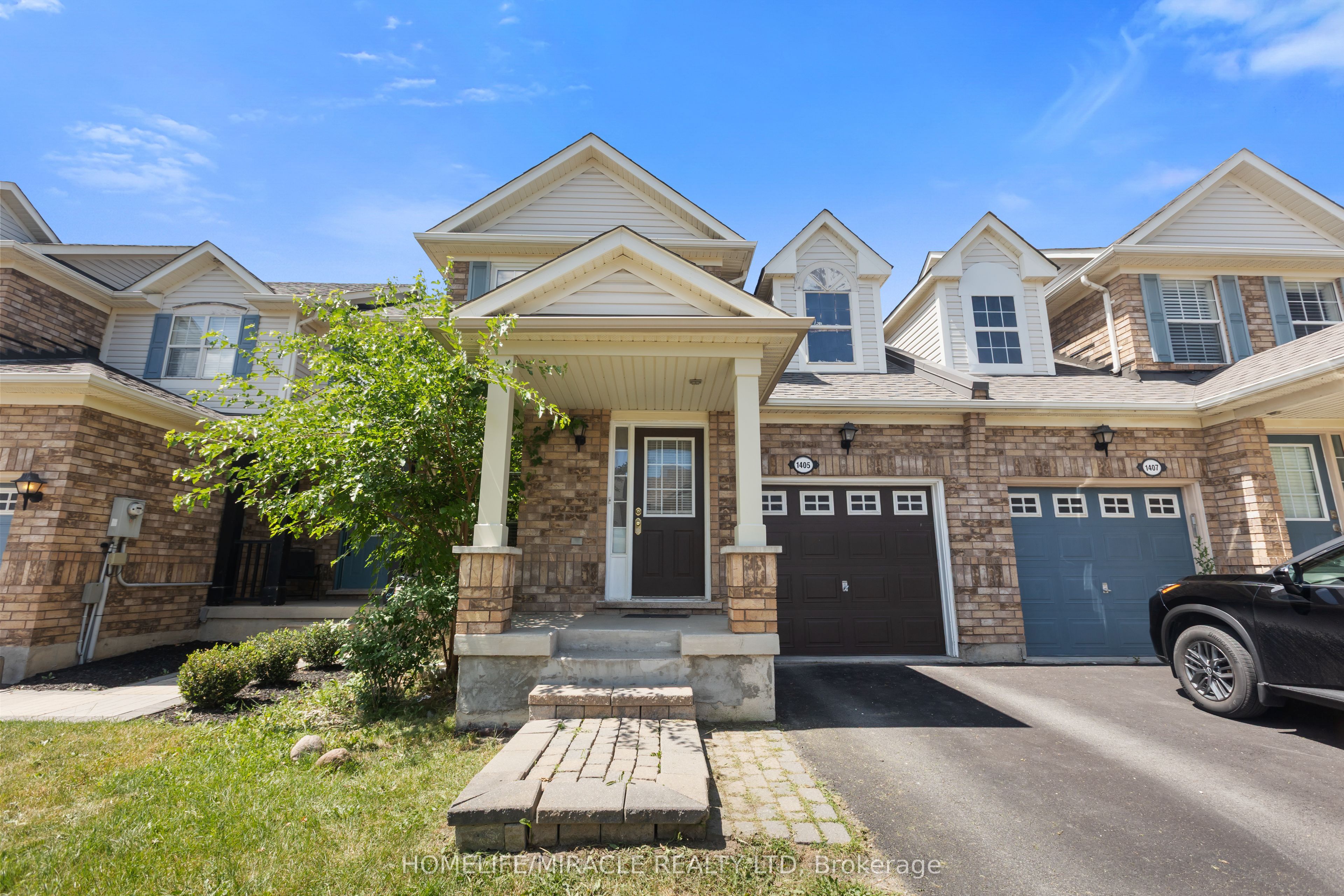 1405 Mcdermott Way N Property Photo 2