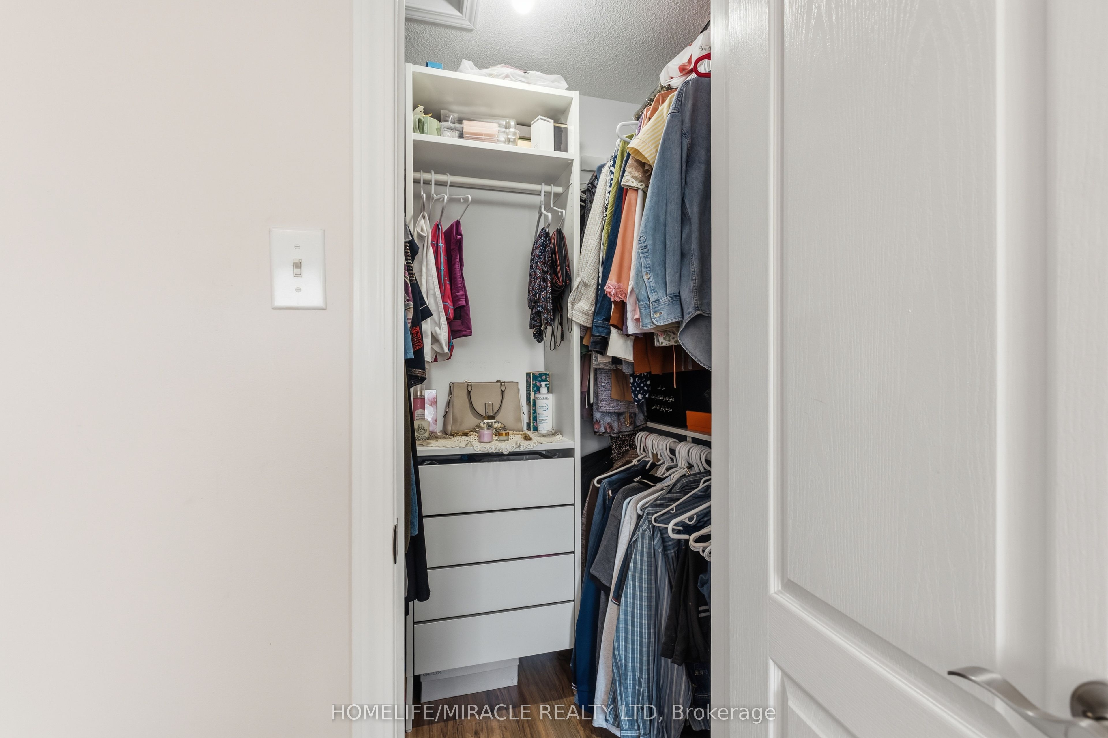 1405 Mcdermott Way N Property Photo 17