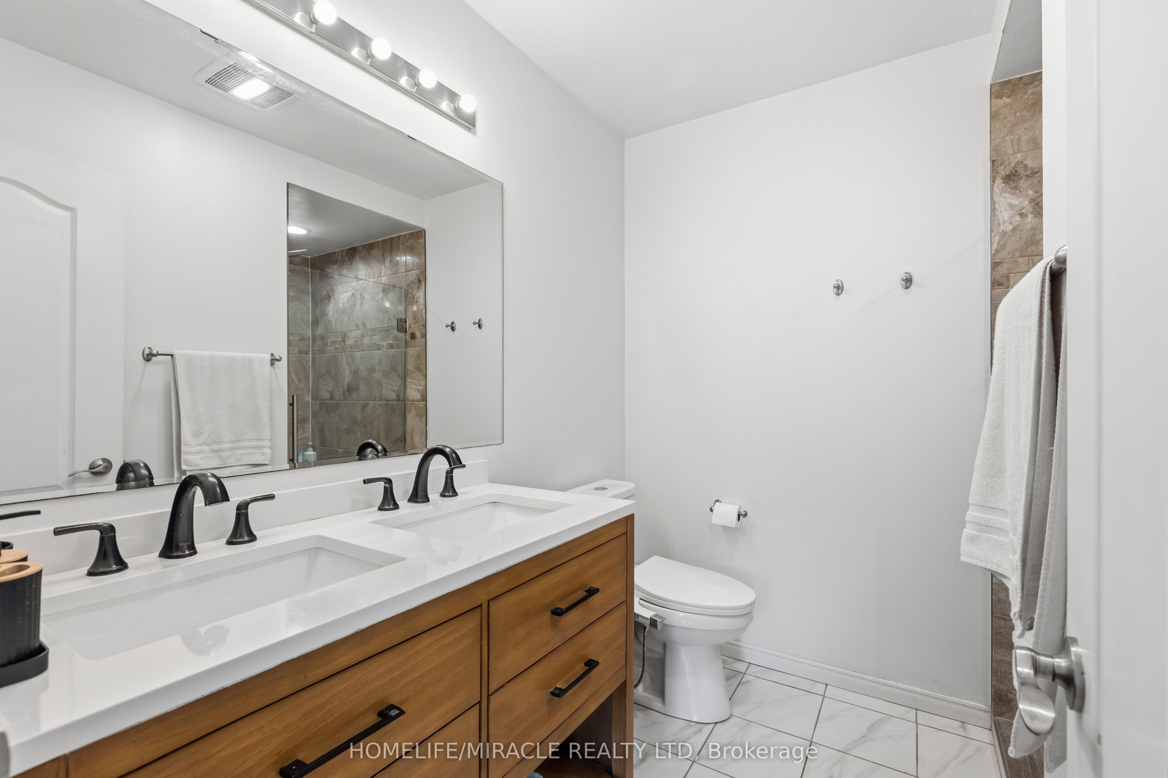 1405 Mcdermott Way N Property Photo 18