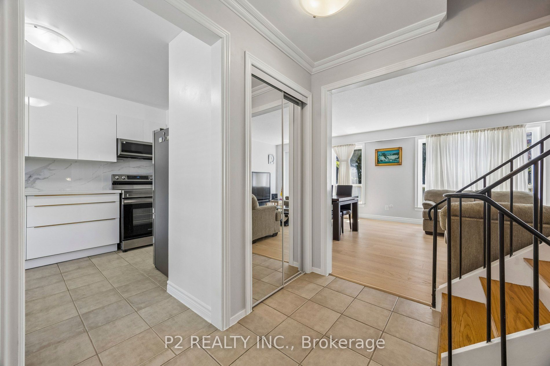 22-25 Gosford Blvd. Boulevard N Property Photo 4
