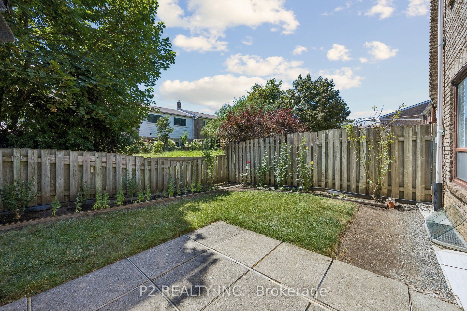 22-25 Gosford Blvd. Boulevard N Property Photo 16