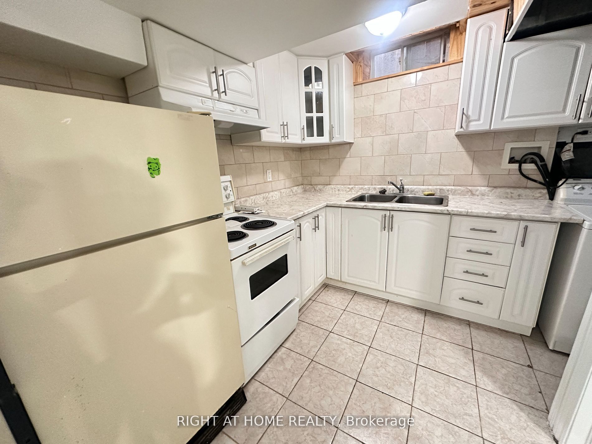 1791 Princelea Place Property Photo 25