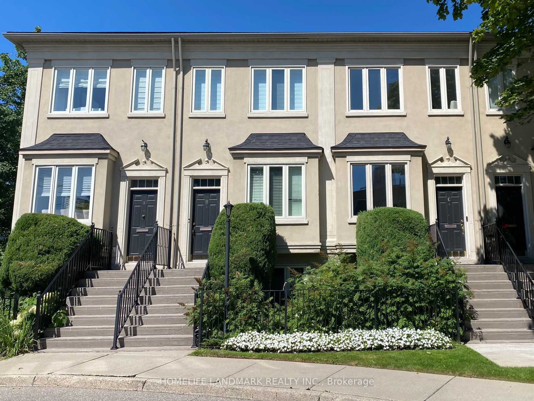2283 W Lake Shore Boulevard W B