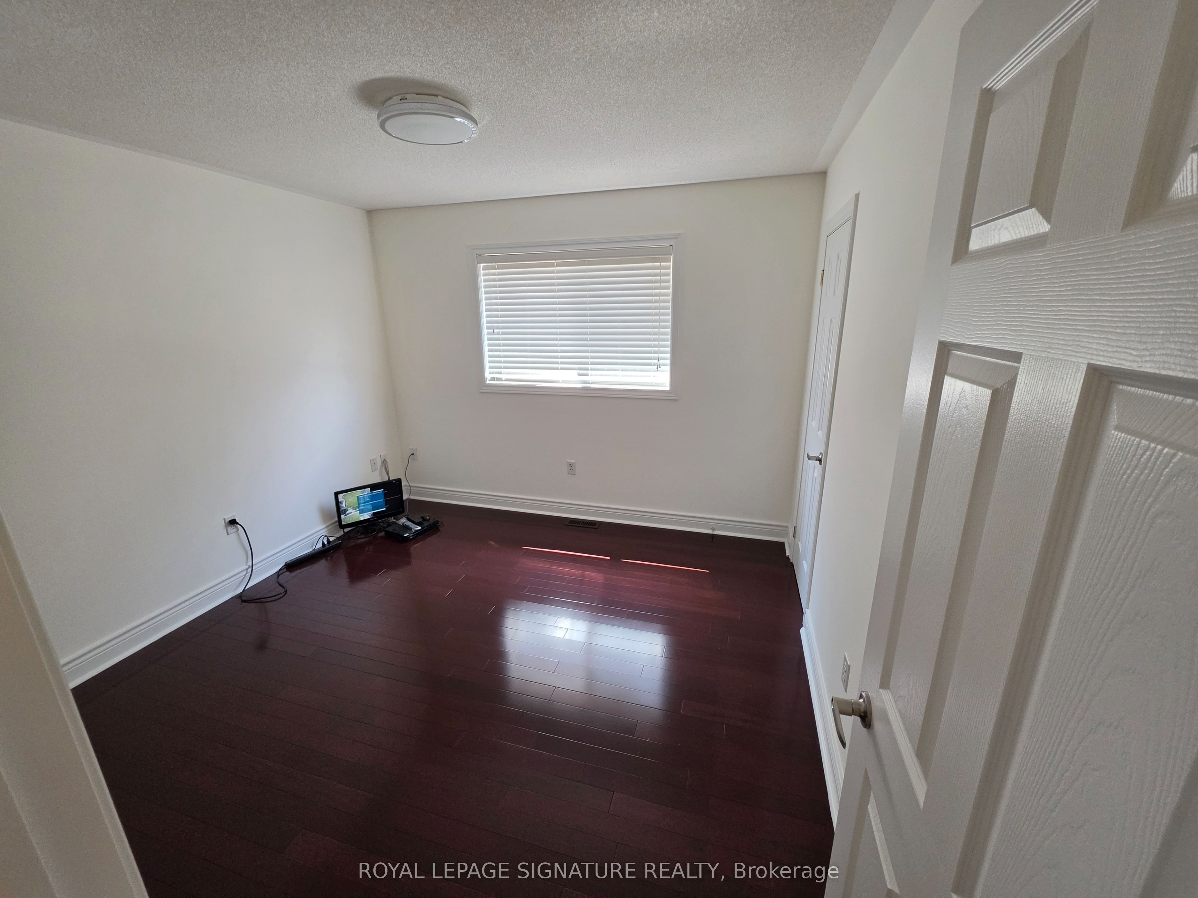 794 White Clover Way Property Photo 10