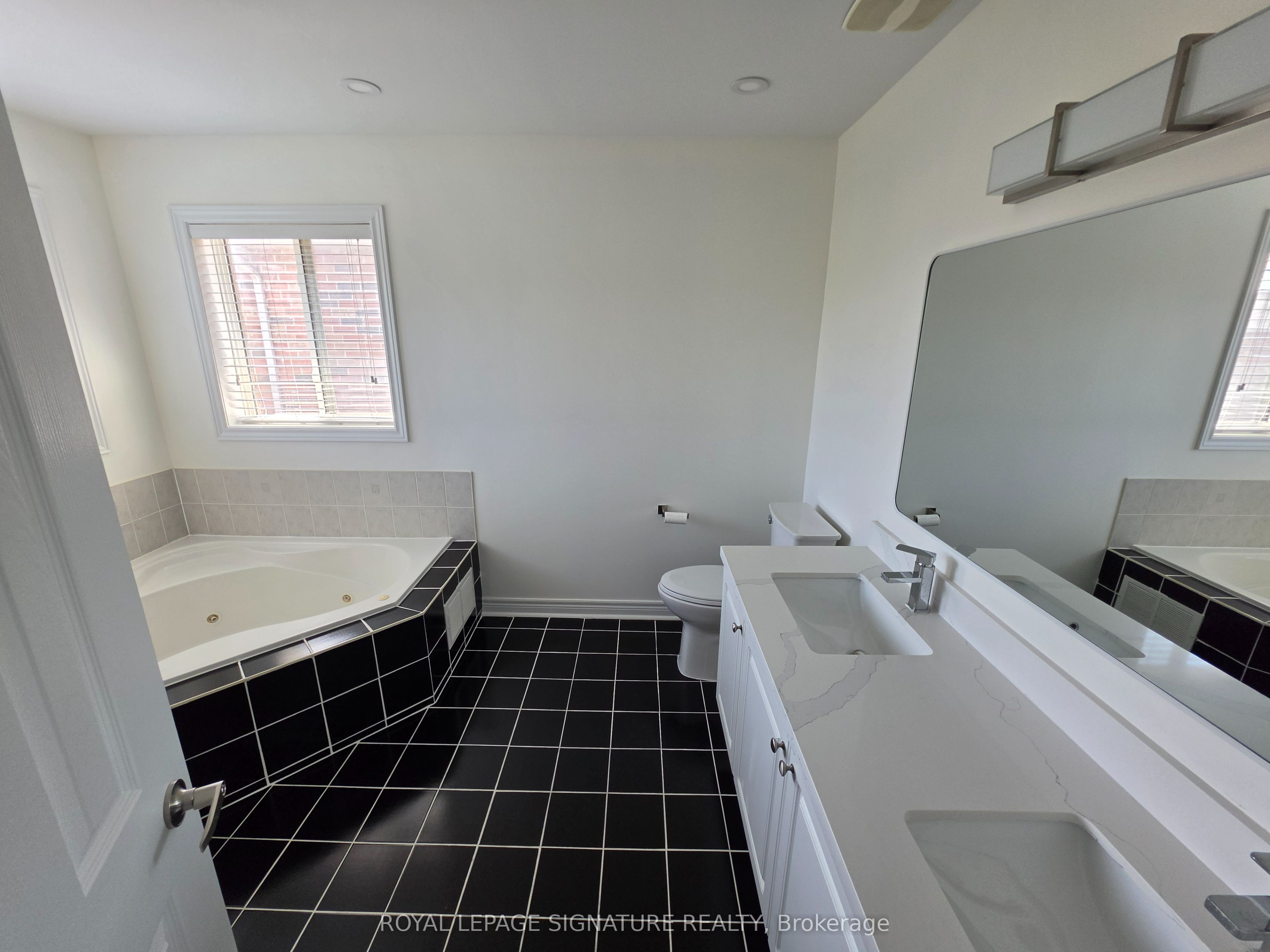 794 White Clover Way Property Photo 11