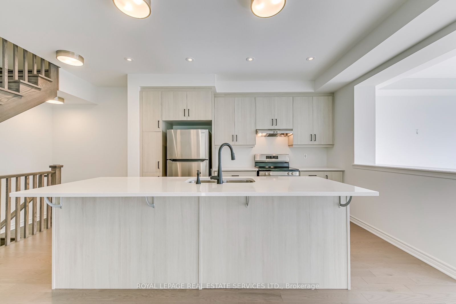 1205 Poppy Gardens Property Photo 9