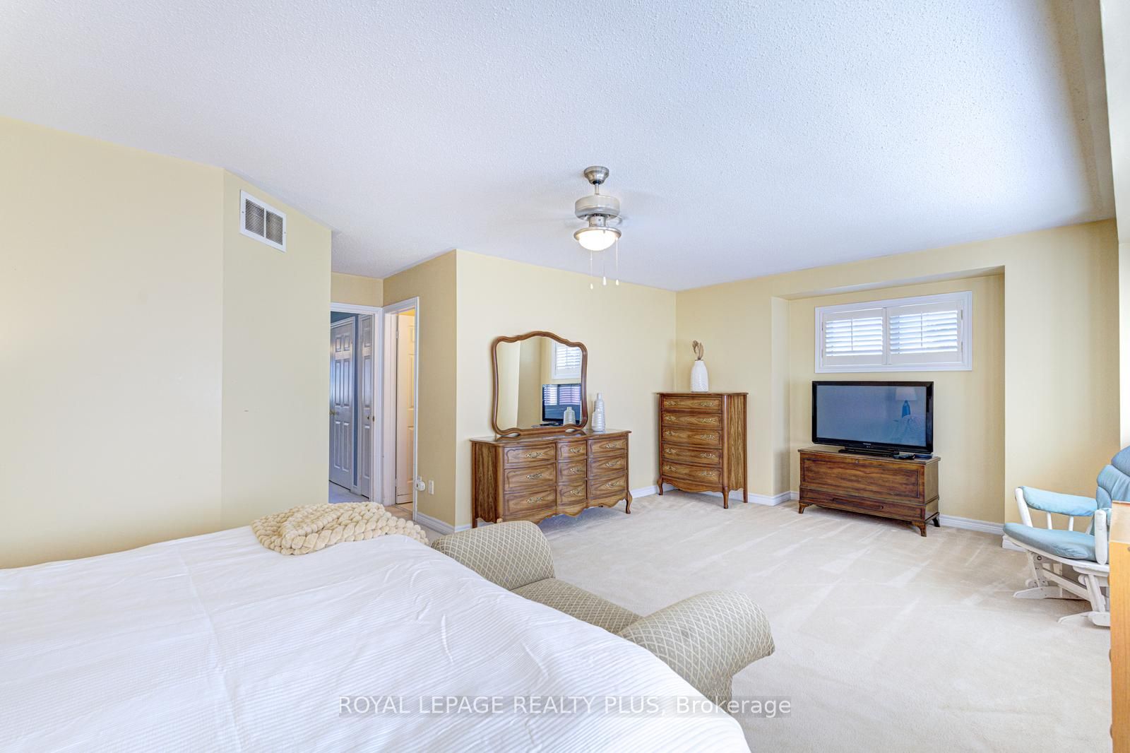 5658 Glen Erin Drive 1 Property Photo 29