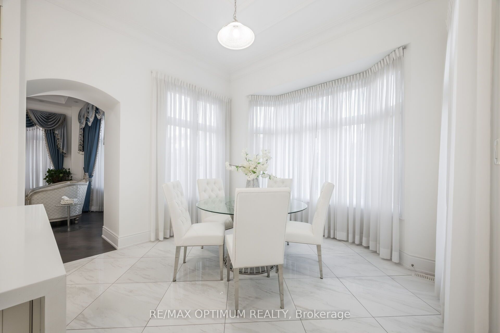 37 Elbern Markell Drive Property Photo 13