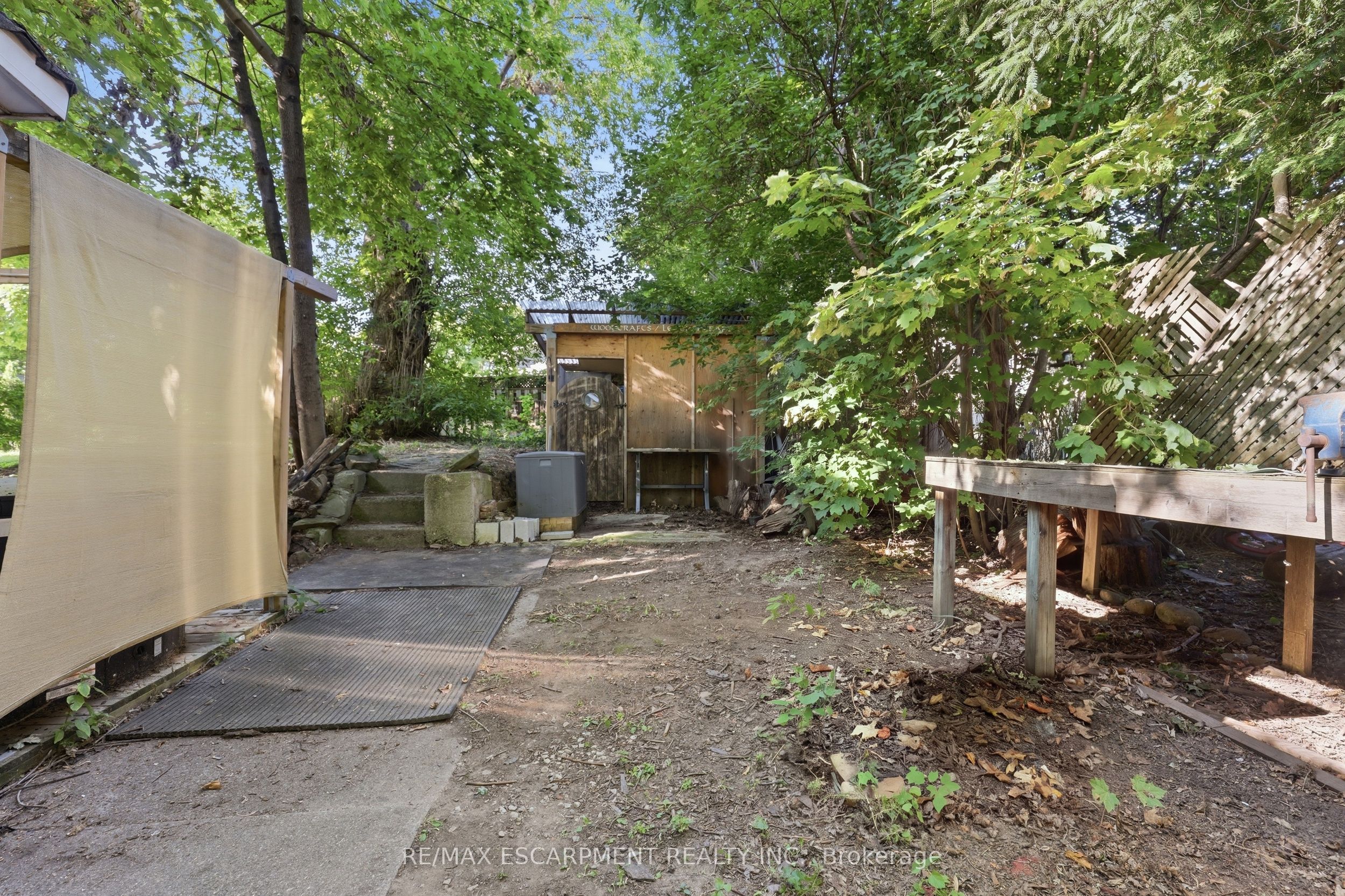 152 Commercial Street Property Photo 3