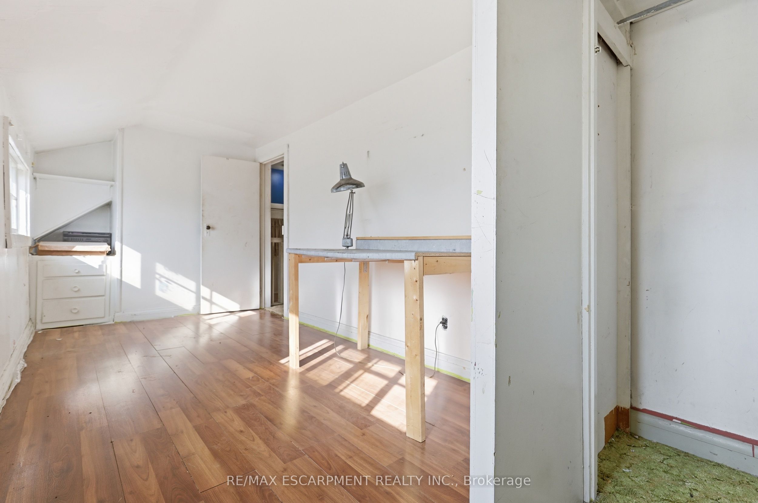152 Commercial Street Property Photo 22