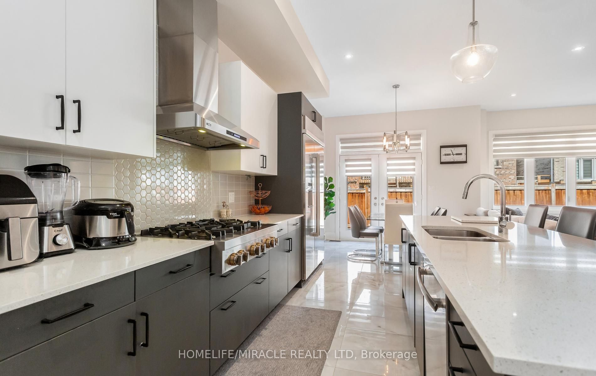 79 Mevira Gardens Property Photo 16
