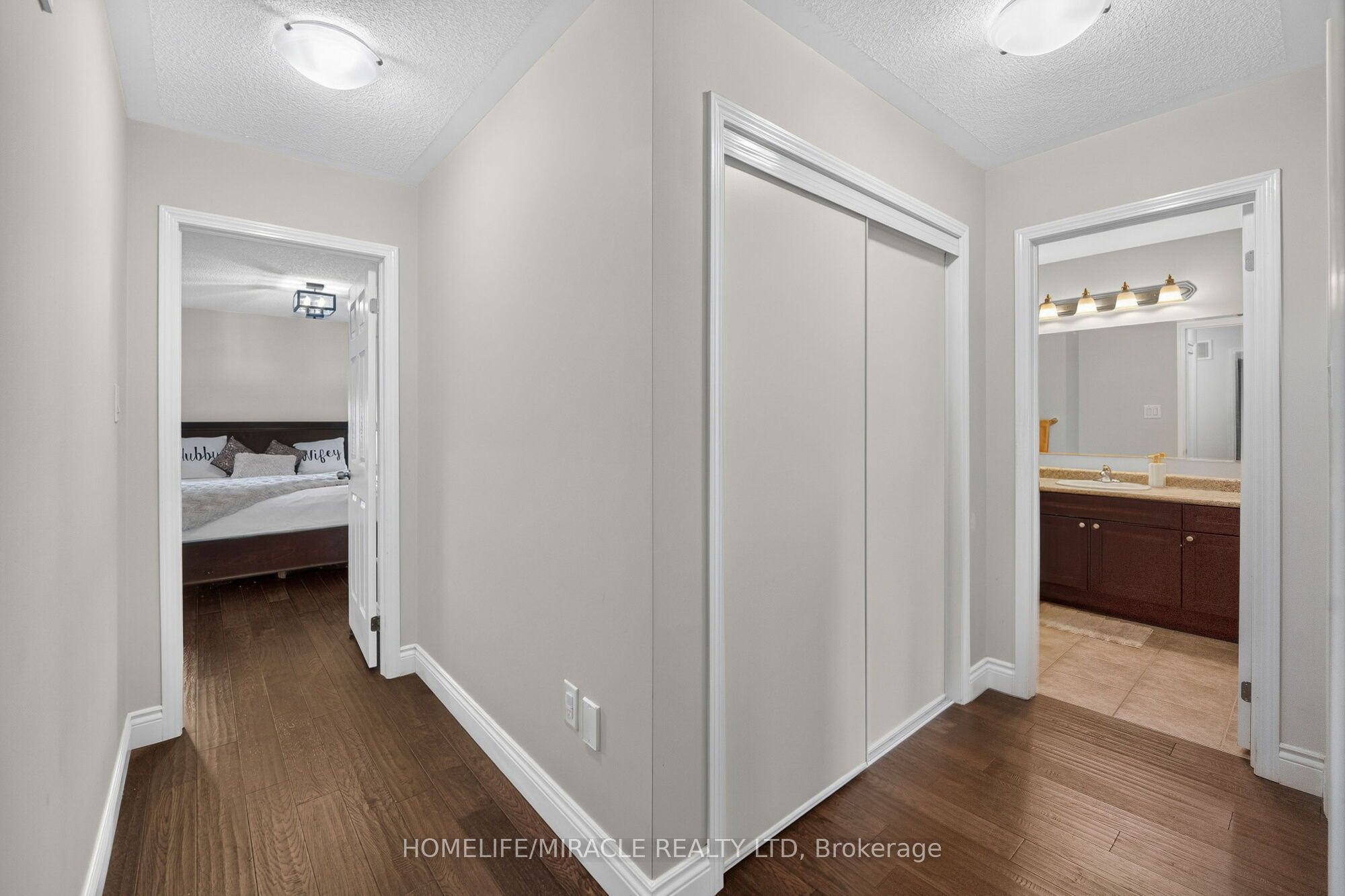 452 Tyrone Crescent Property Photo 10